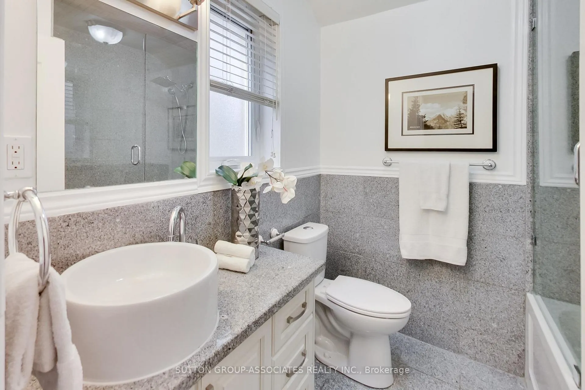 Photo 20 of 323 Lauder Avenue, Toronto, Oakwood Village — HOMEH