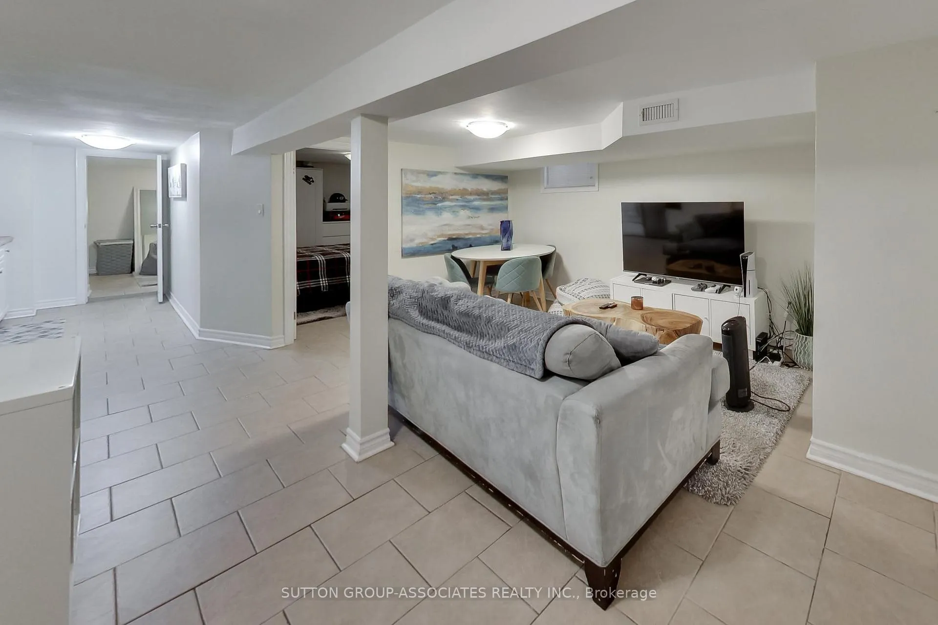 Photo 24 of 323 Lauder Avenue, Toronto, Oakwood Village — HOMEH