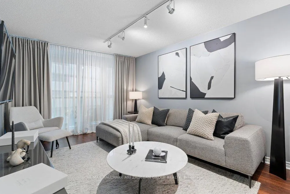 Photo 5 of Unit 3108, 19 Grand Trunk Crescent, Toronto, Waterfront Communities — HOMEH