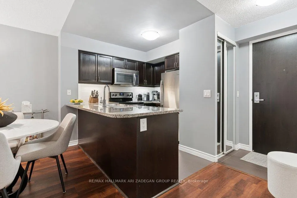 Photo 7 of Unit 3108, 19 Grand Trunk Crescent, Toronto, Waterfront Communities — HOMEH