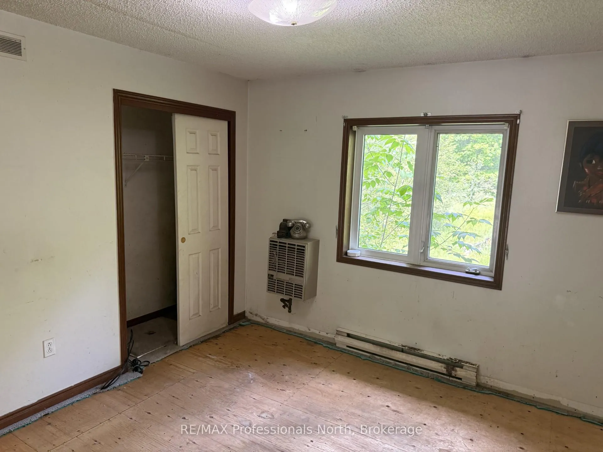 Photo 12 of 1315 North Shore Road, Algonquin Highlands, Stanhope — HOMEH