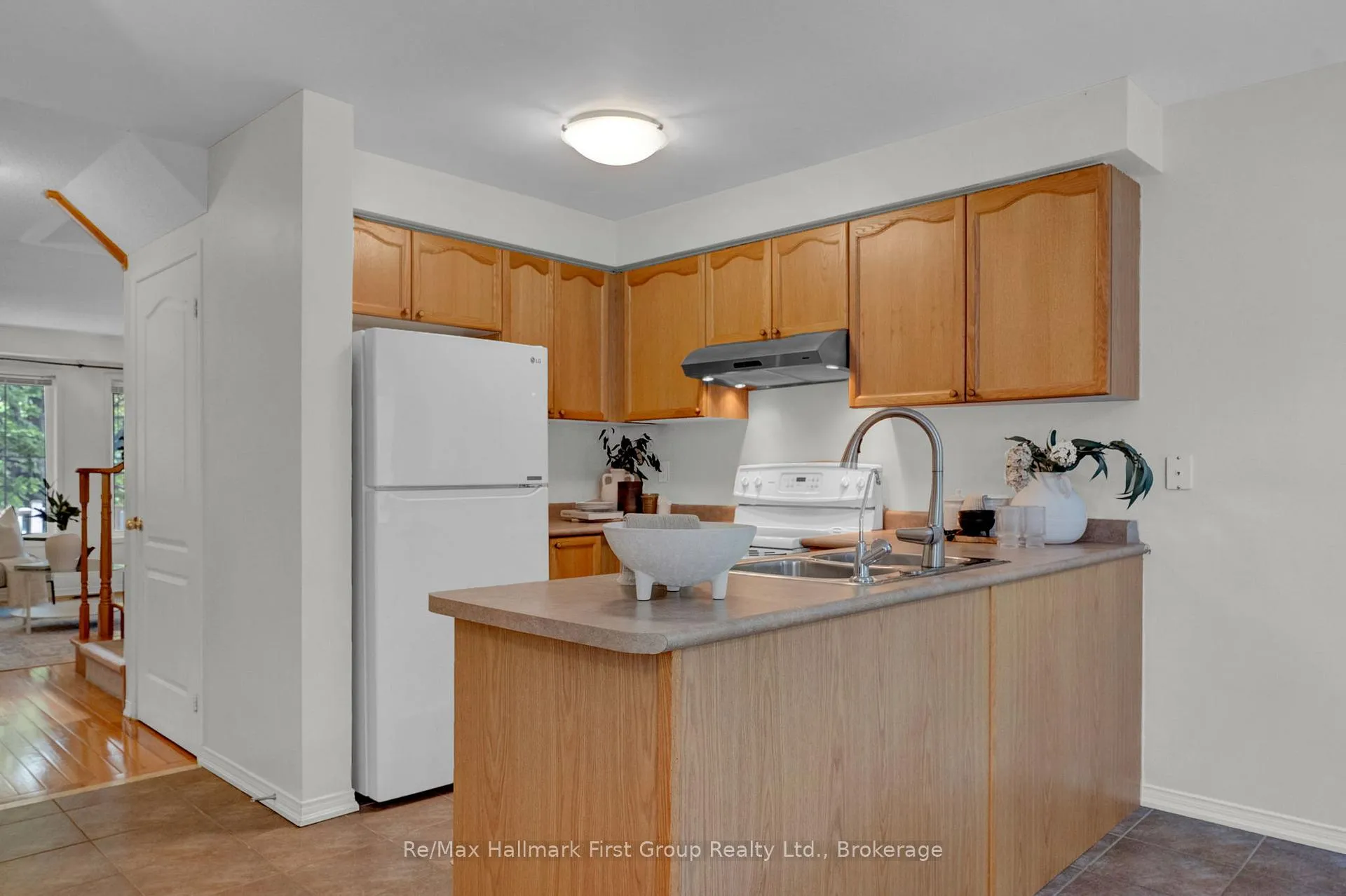 Photo 9 of 2363 Winlord Place, Oshawa, Windfields — HOMEH