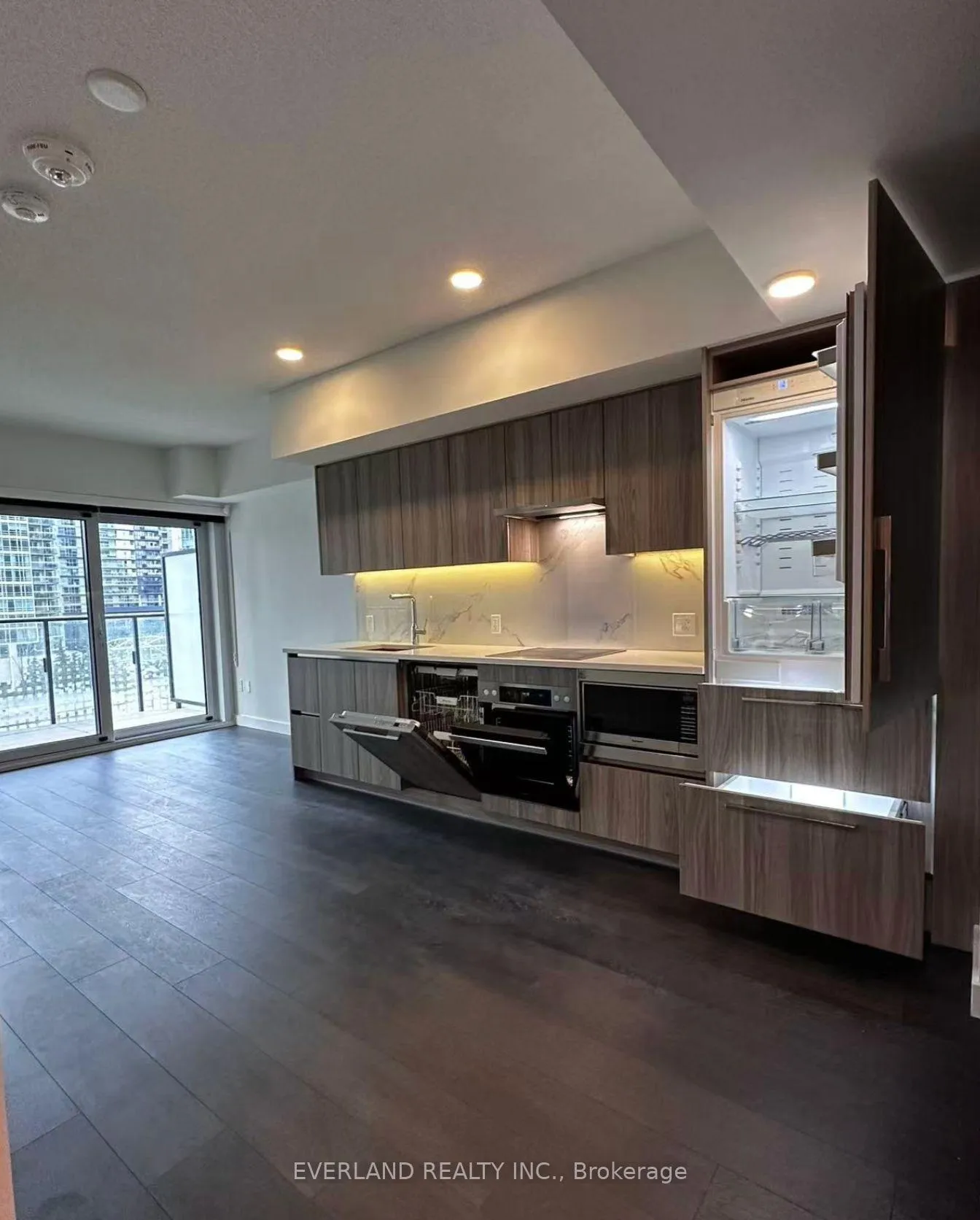 Front of Unit 535, 3 Concord Cityplace Way