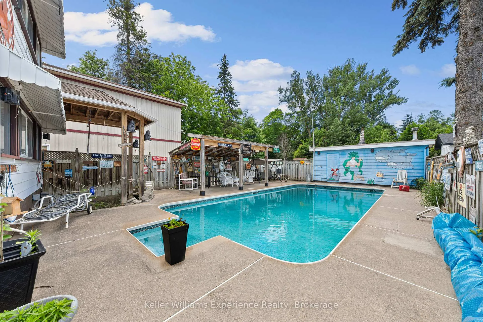 Photo 18 of 390 King Street, Midland — HOMEH