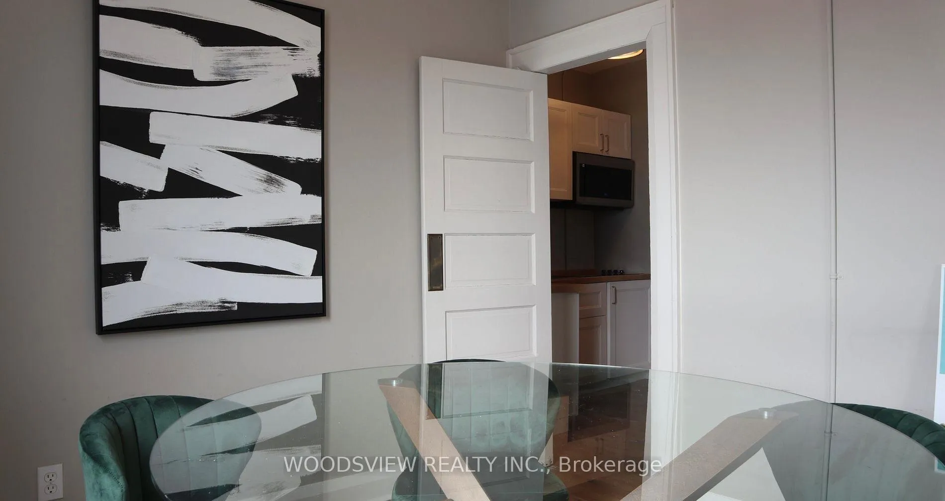 Photo 6 of Unit 2, 64 Simcoe Street N, Oshawa, O'Neill — HOMEH