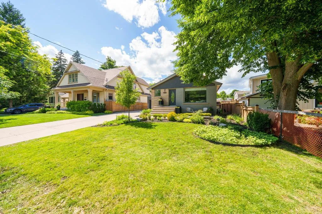Photo 2 of 2209 Caroline Street, Burlington, Brant — HOMEH