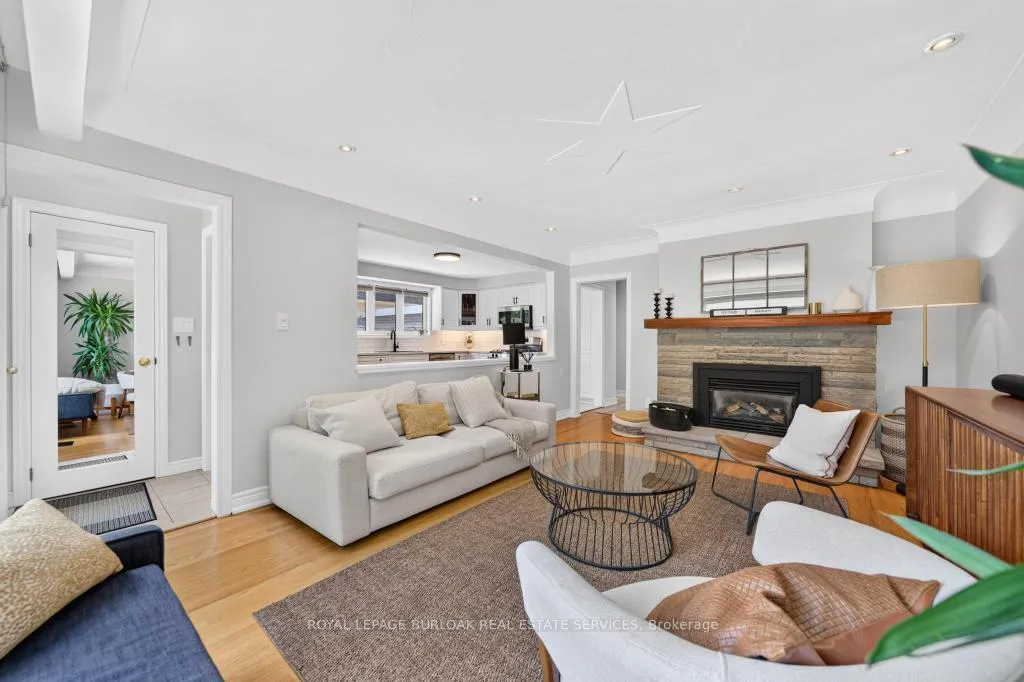 Photo 13 of 2209 Caroline Street, Burlington, Brant — HOMEH