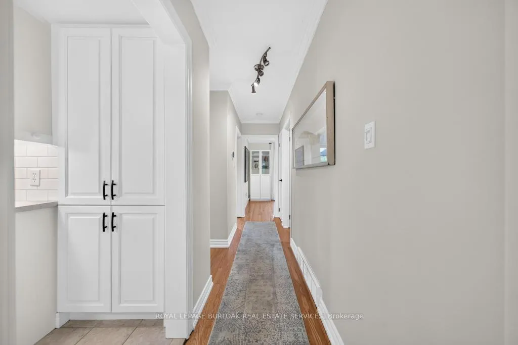 Photo 16 of 2209 Caroline Street, Burlington, Brant — HOMEH