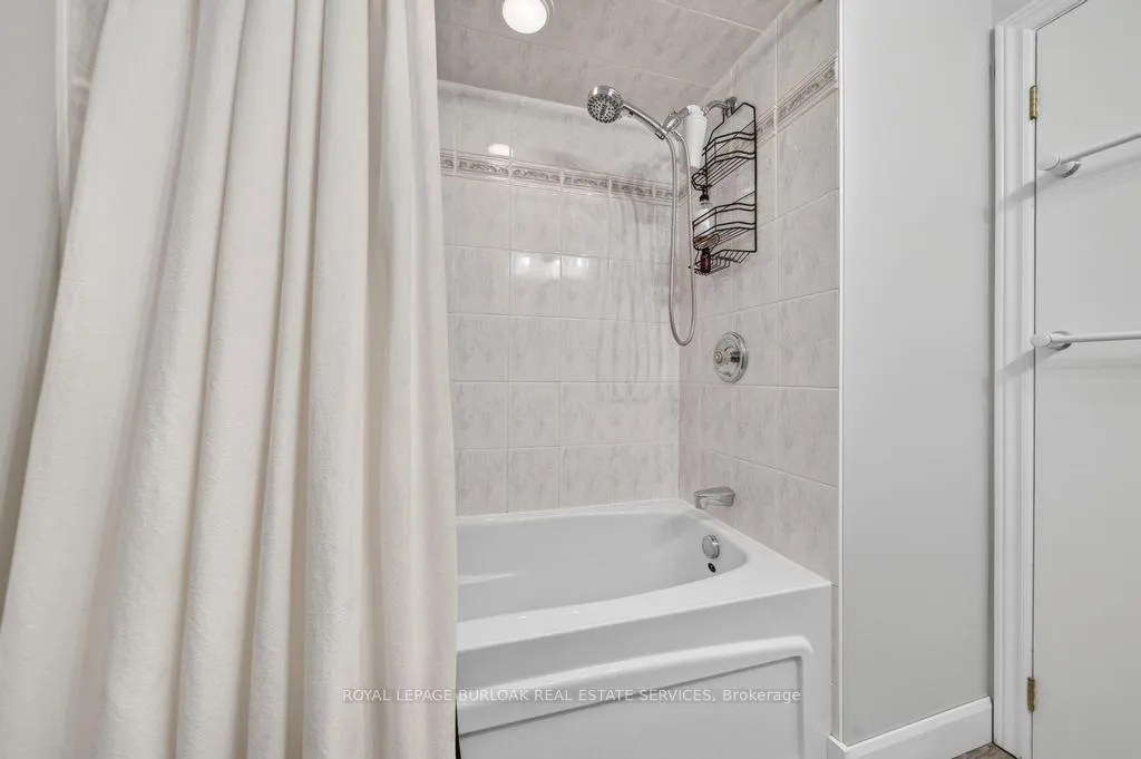 Photo 18 of 2209 Caroline Street, Burlington, Brant — HOMEH