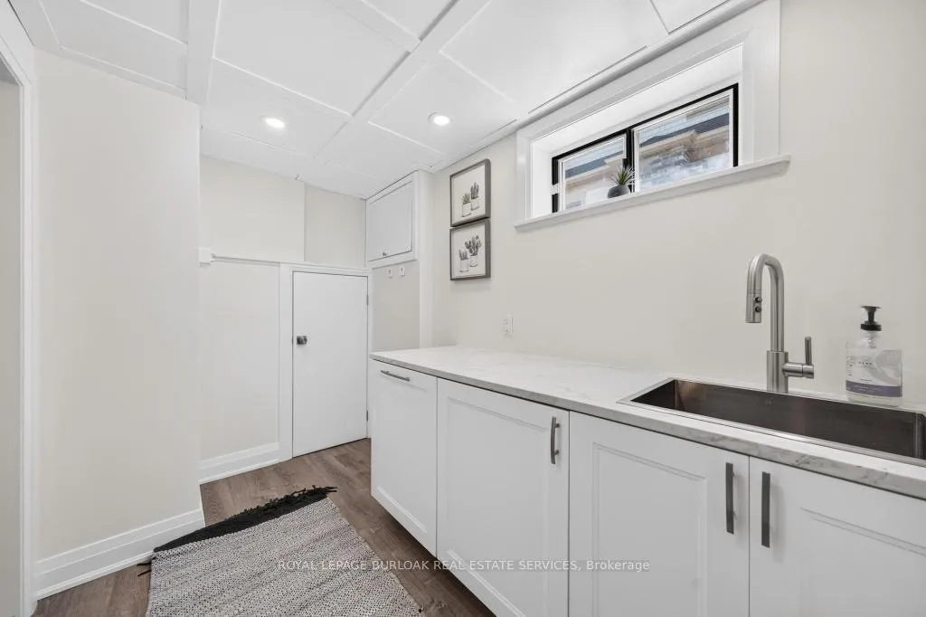 Photo 25 of 2209 Caroline Street, Burlington, Brant — HOMEH