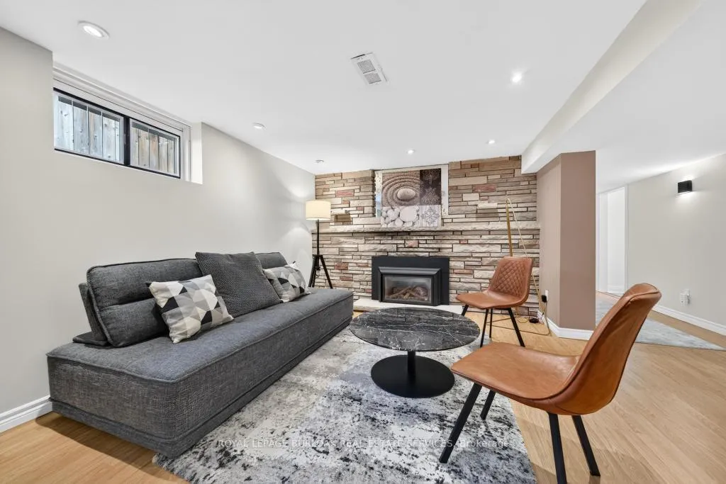 Photo 30 of 2209 Caroline Street, Burlington, Brant — HOMEH