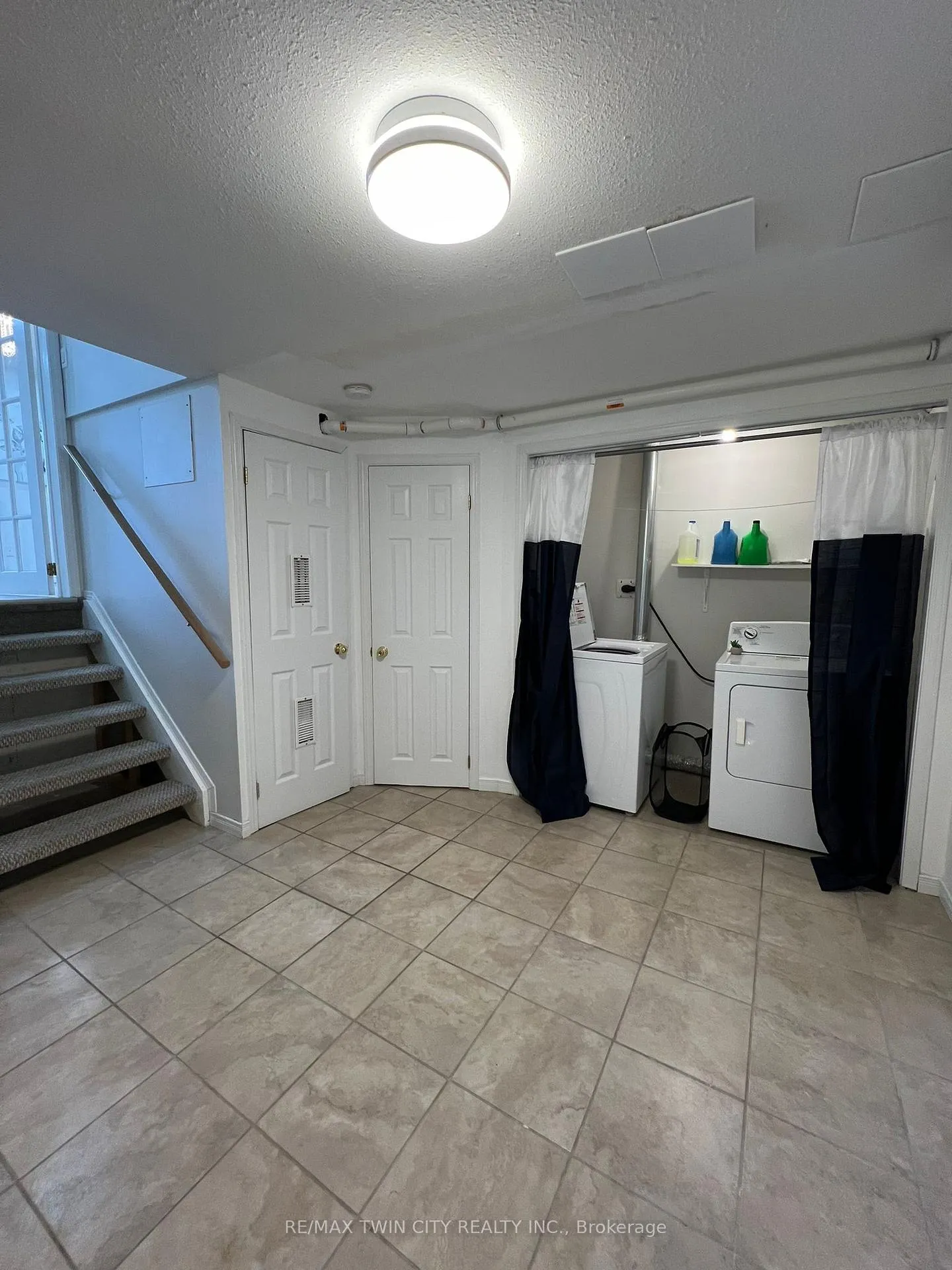 Photo 6 of Unit A5, 211 Veronica Drive, Kitchener, Idlewood — HOMEH