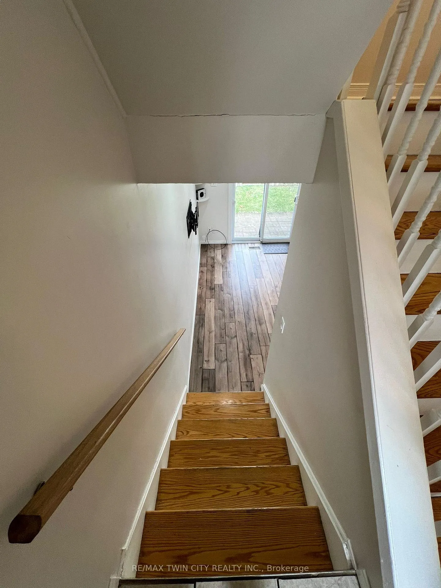Photo 10 of Unit A5, 211 Veronica Drive, Kitchener, Idlewood — HOMEH