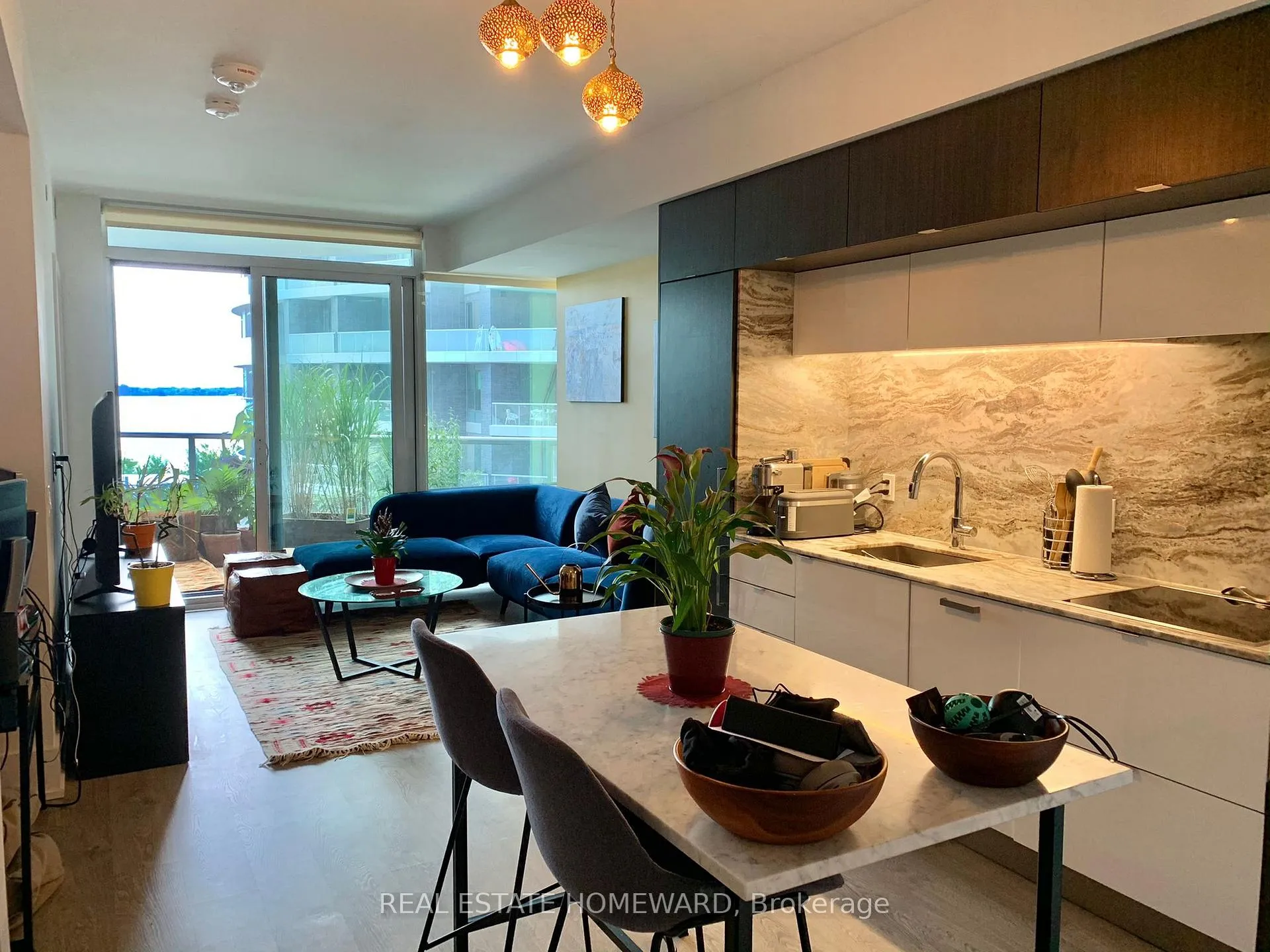 Photo 7 of Unit 413, 1 Edgewater Drive, Toronto, Waterfront Communities — HOMEH