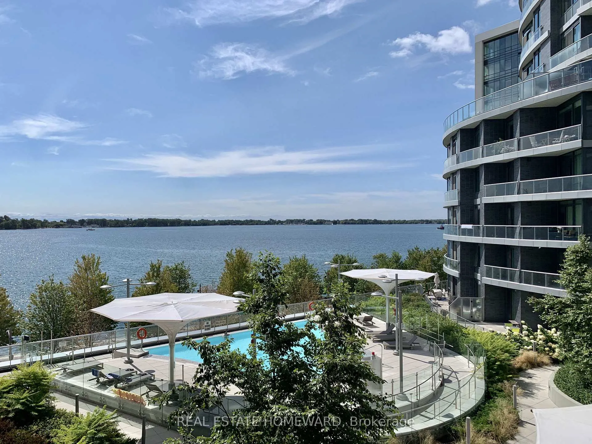 Photo 14 of Unit 413, 1 Edgewater Drive, Toronto, Waterfront Communities — HOMEH