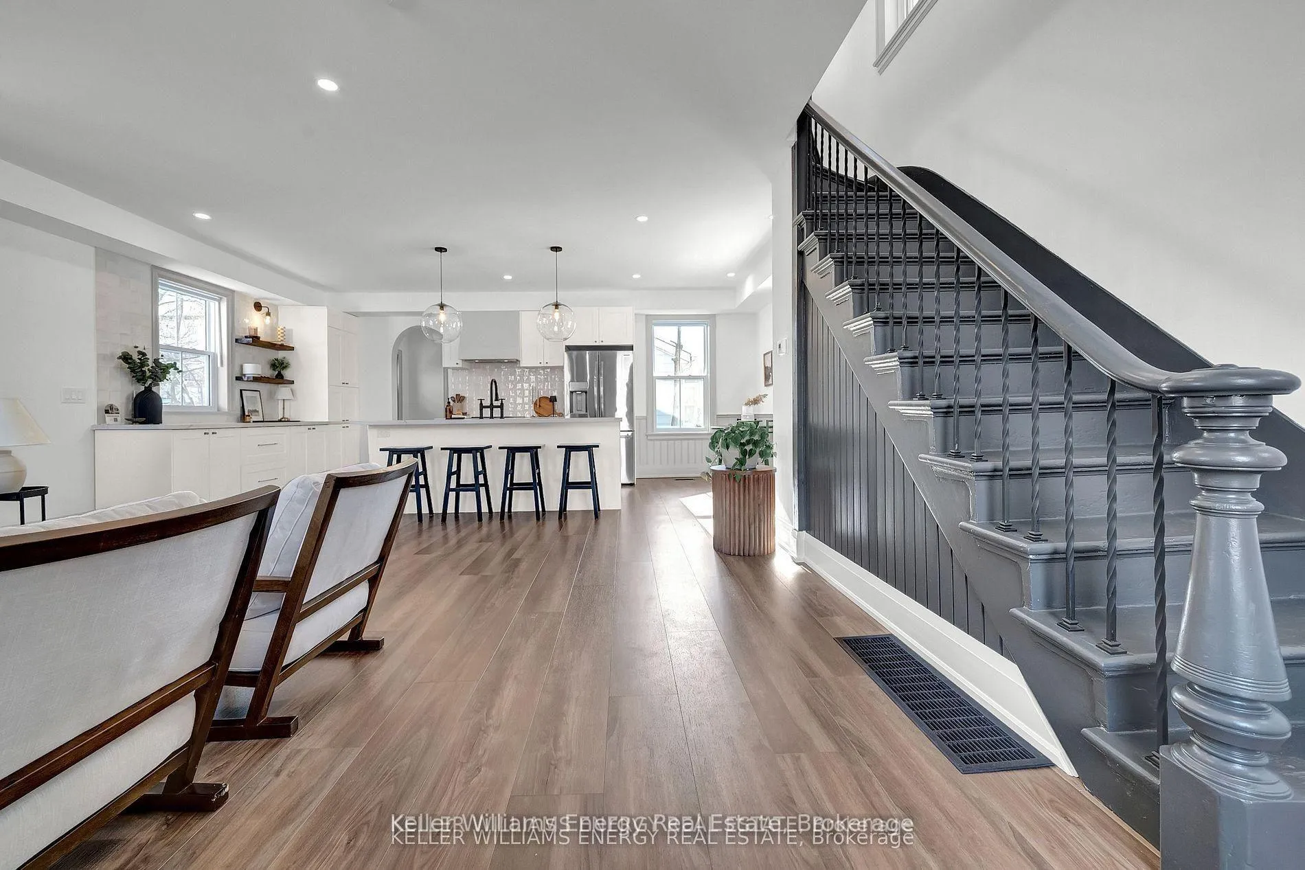 Photo 6 of 186 Durham Street, Cobourg — HOMEH