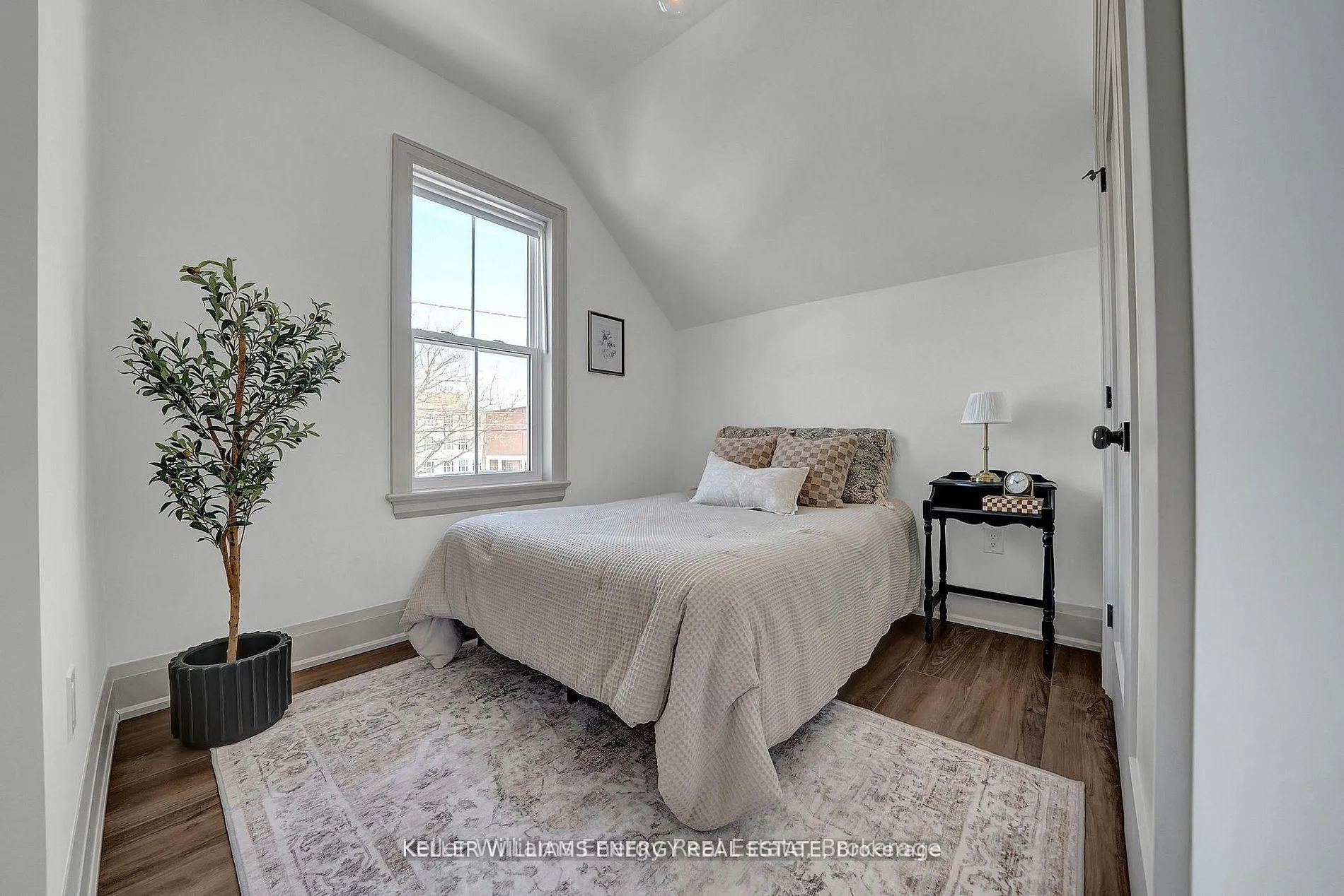 Photo 37 of 186 Durham Street, Cobourg — HOMEH