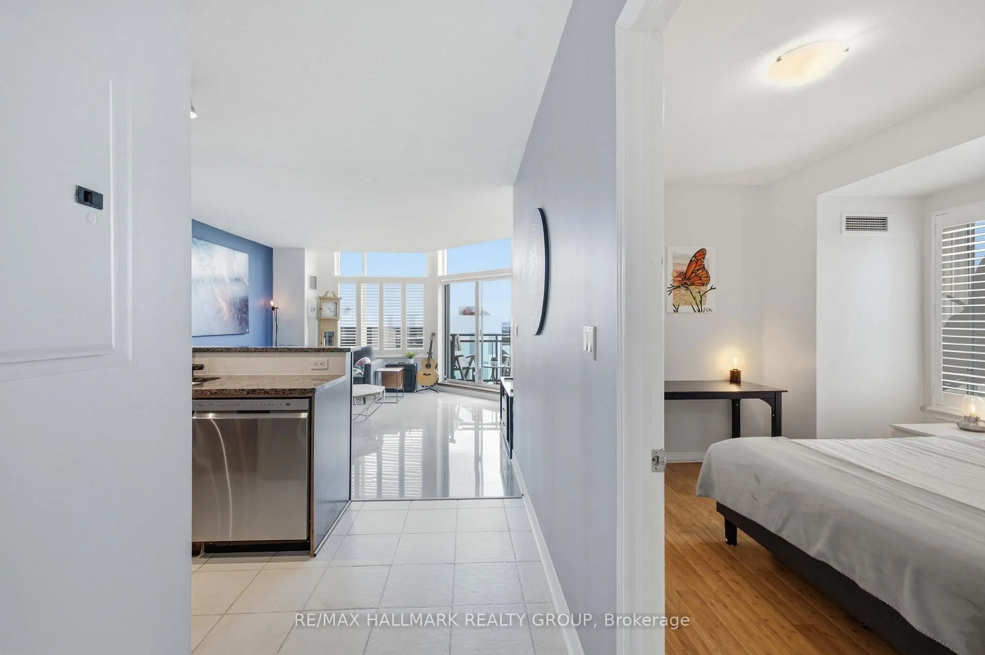 Photo 7 of Unit 2301, 570 Laurier Avenue W, Ottawa, Ottawa Centre — HOMEH