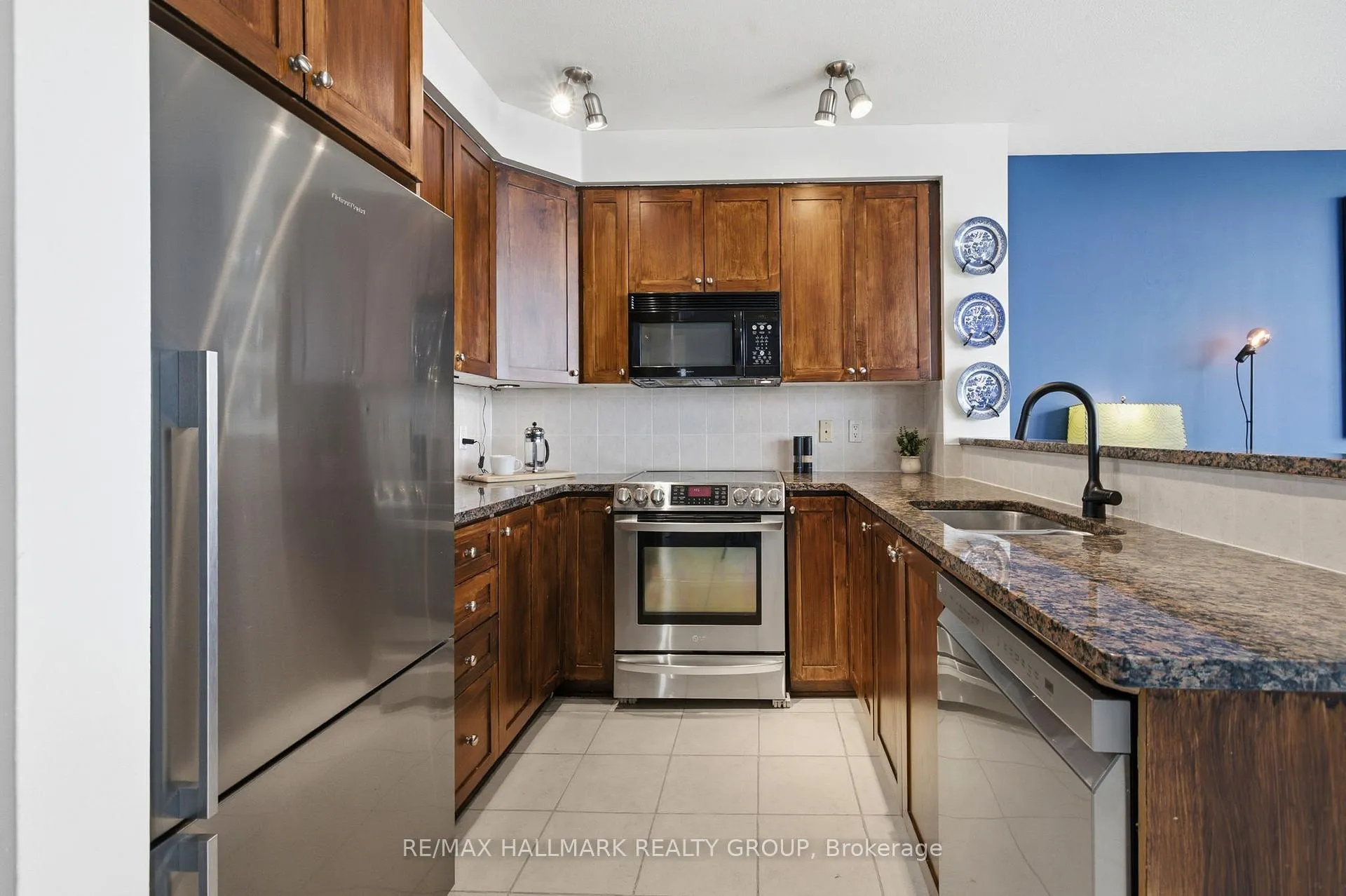 Photo 9 of Unit 2301, 570 Laurier Avenue W, Ottawa, Ottawa Centre — HOMEH