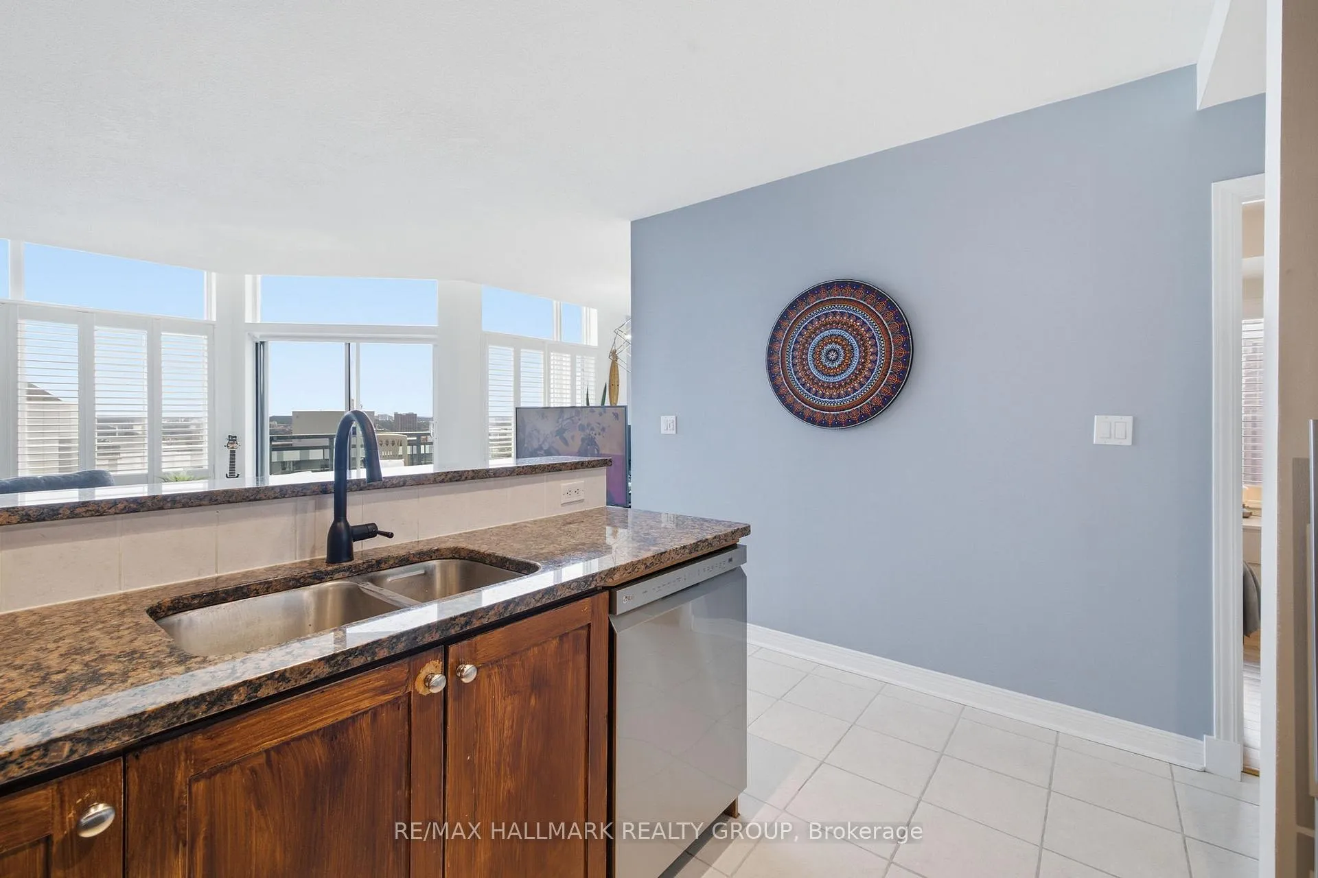 Photo 11 of Unit 2301, 570 Laurier Avenue W, Ottawa, Ottawa Centre — HOMEH