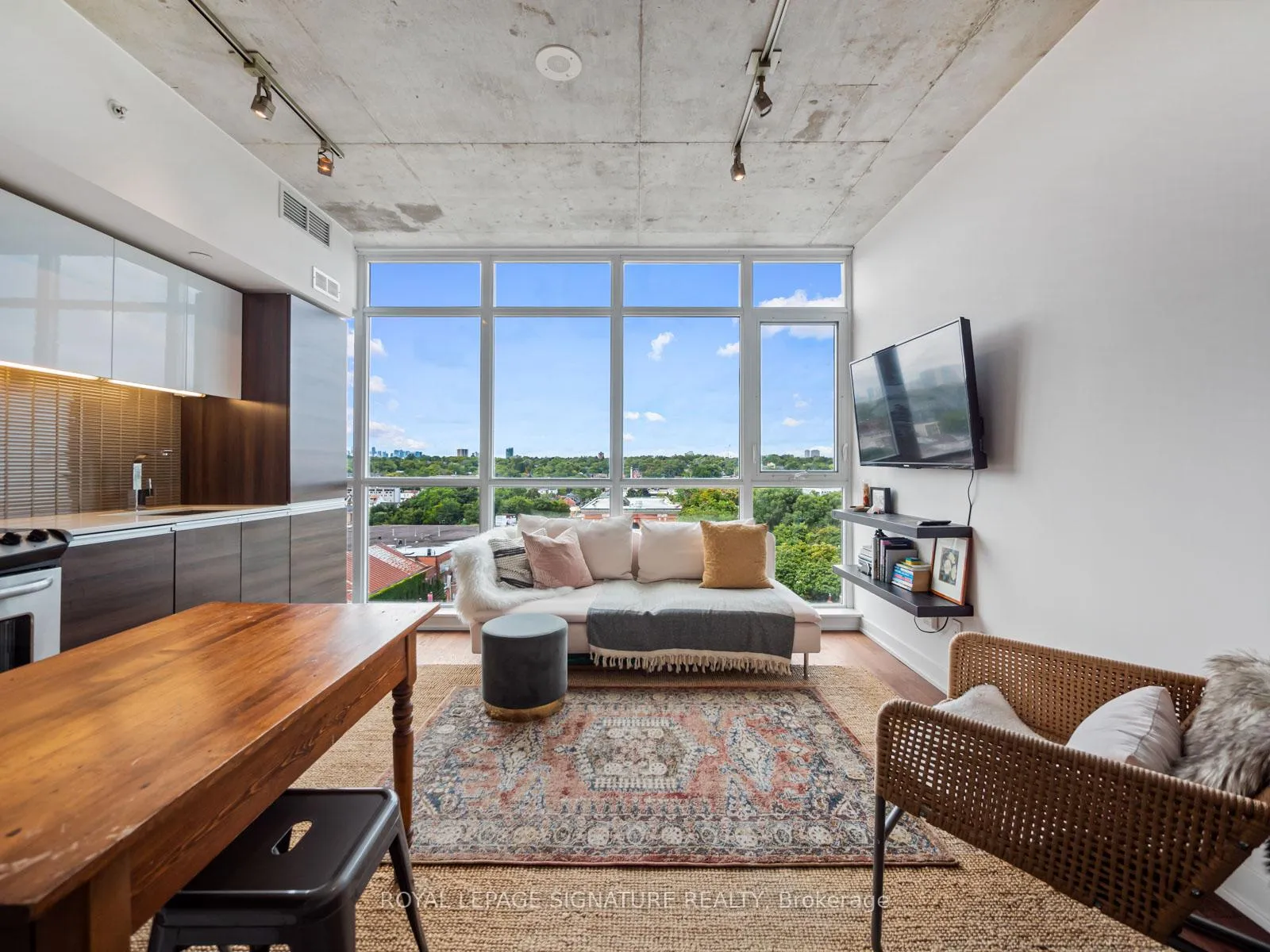 Photo 2 of Unit 1023, 1190 Dundas Street E, Toronto, South Riverdale — HOMEH