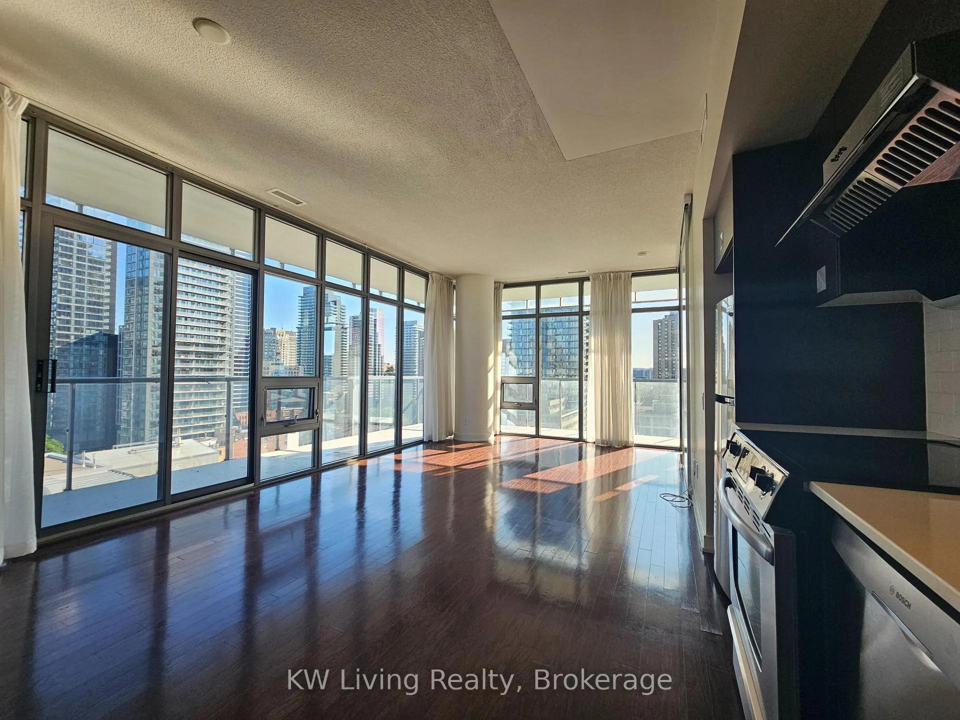 Photo 15 of Unit 1305, 33 Charles Street E, Toronto, Church-Yonge Corridor — HOMEH
