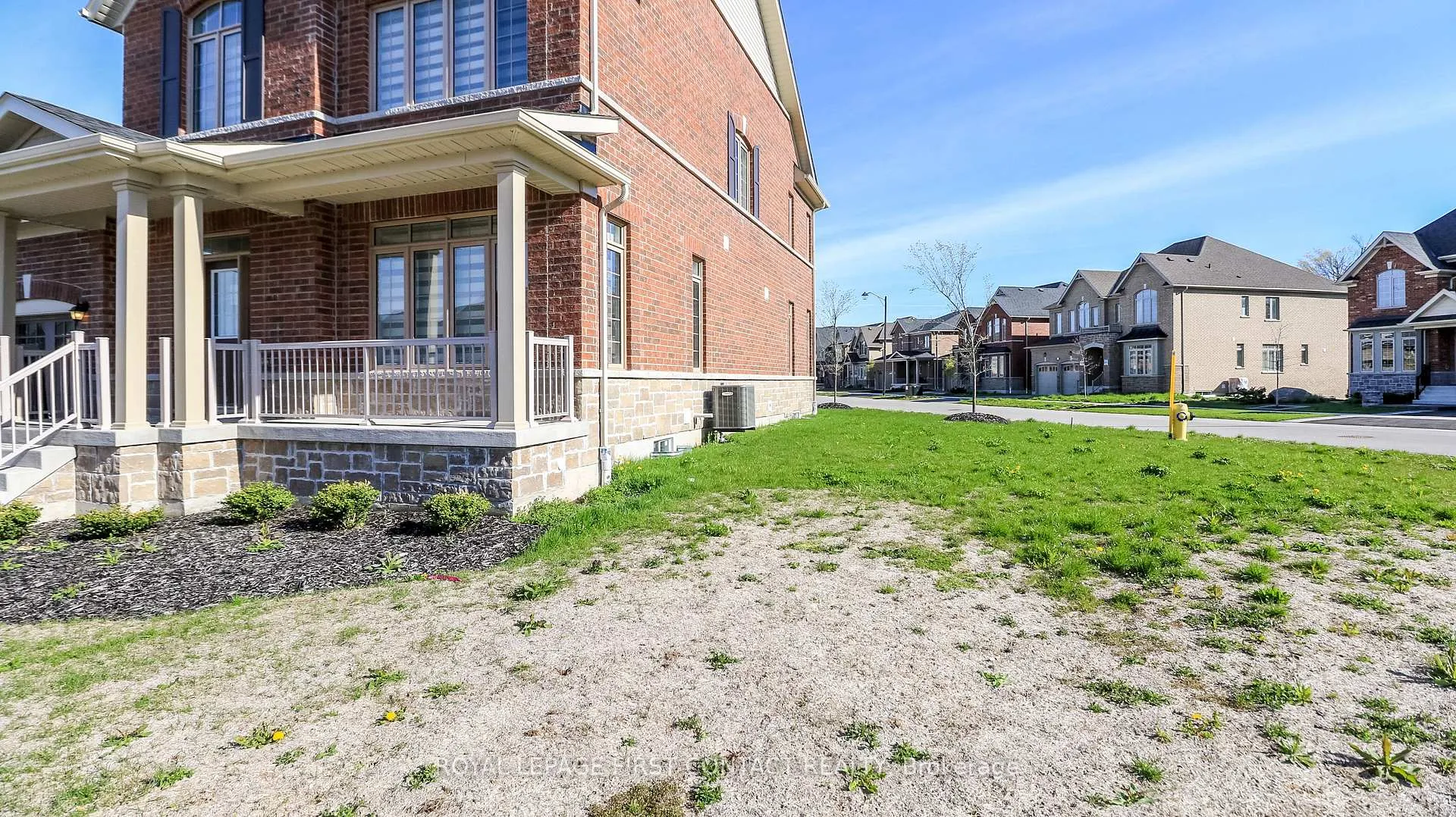 Photo 4 of 58 Sanford Circle, Springwater, Centre Vespra — HOMEH