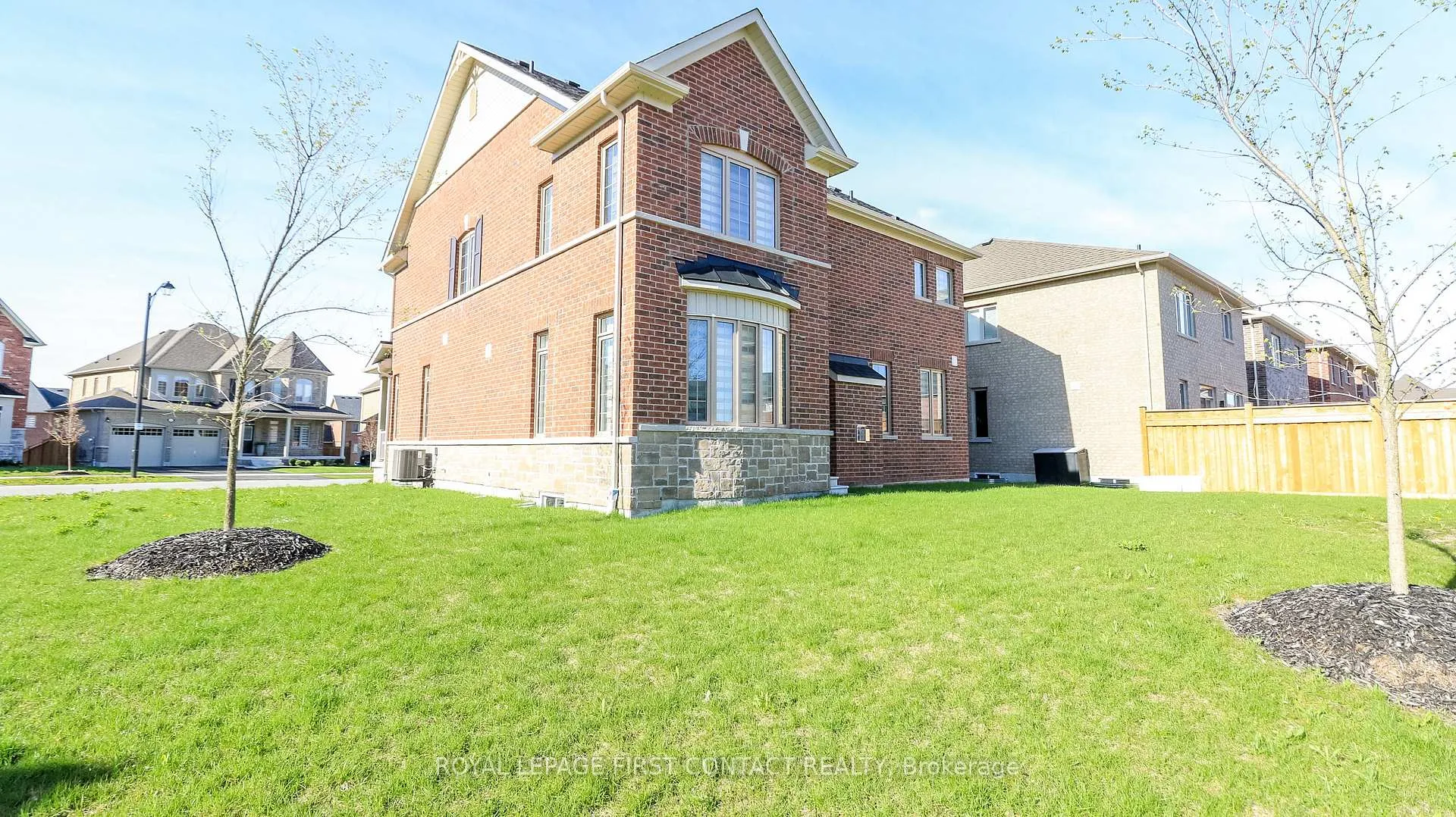 Photo 6 of 58 Sanford Circle, Springwater, Centre Vespra — HOMEH