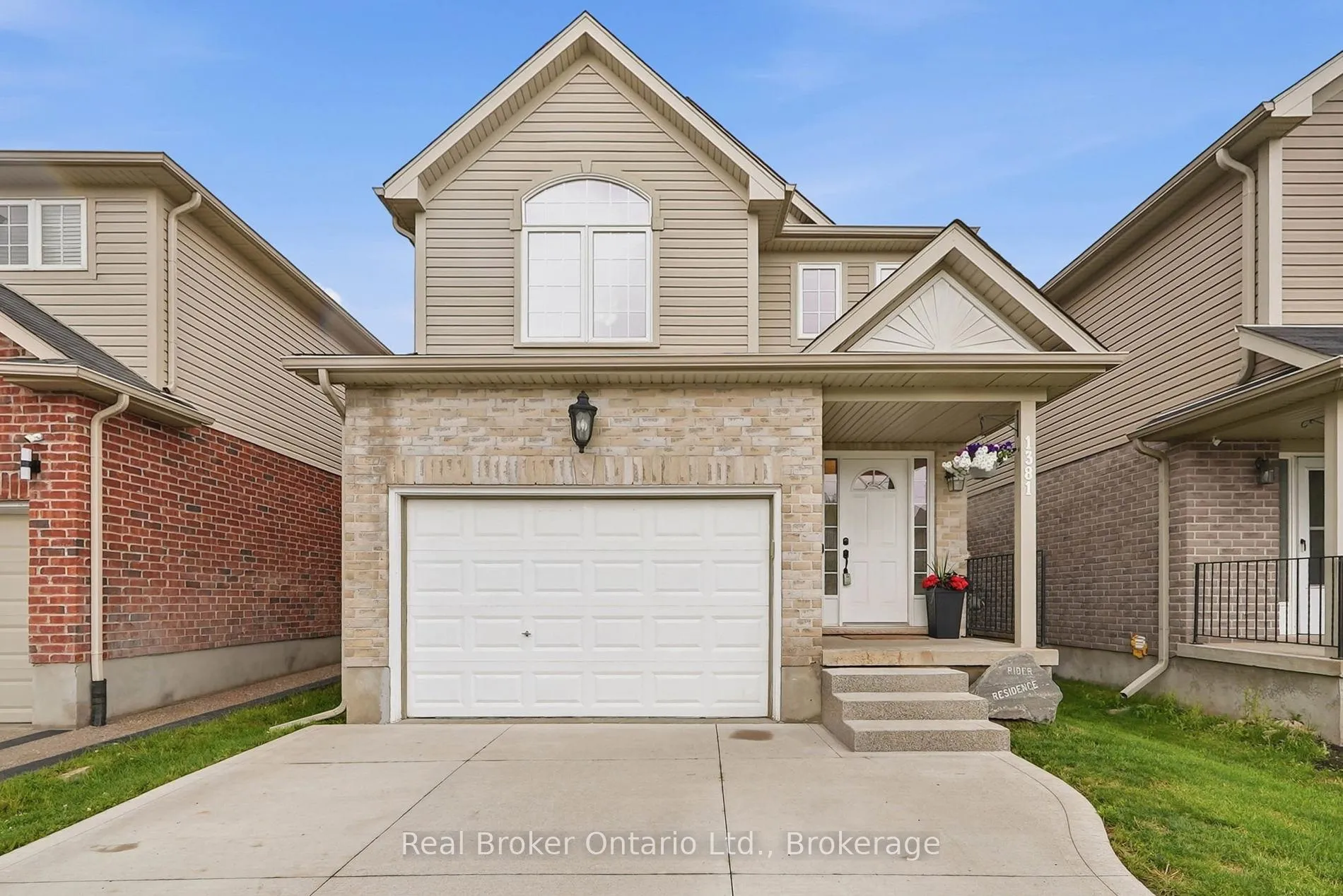 Photo 1 of 1381 Old Zeller Drive, Kitchener — HOMEH