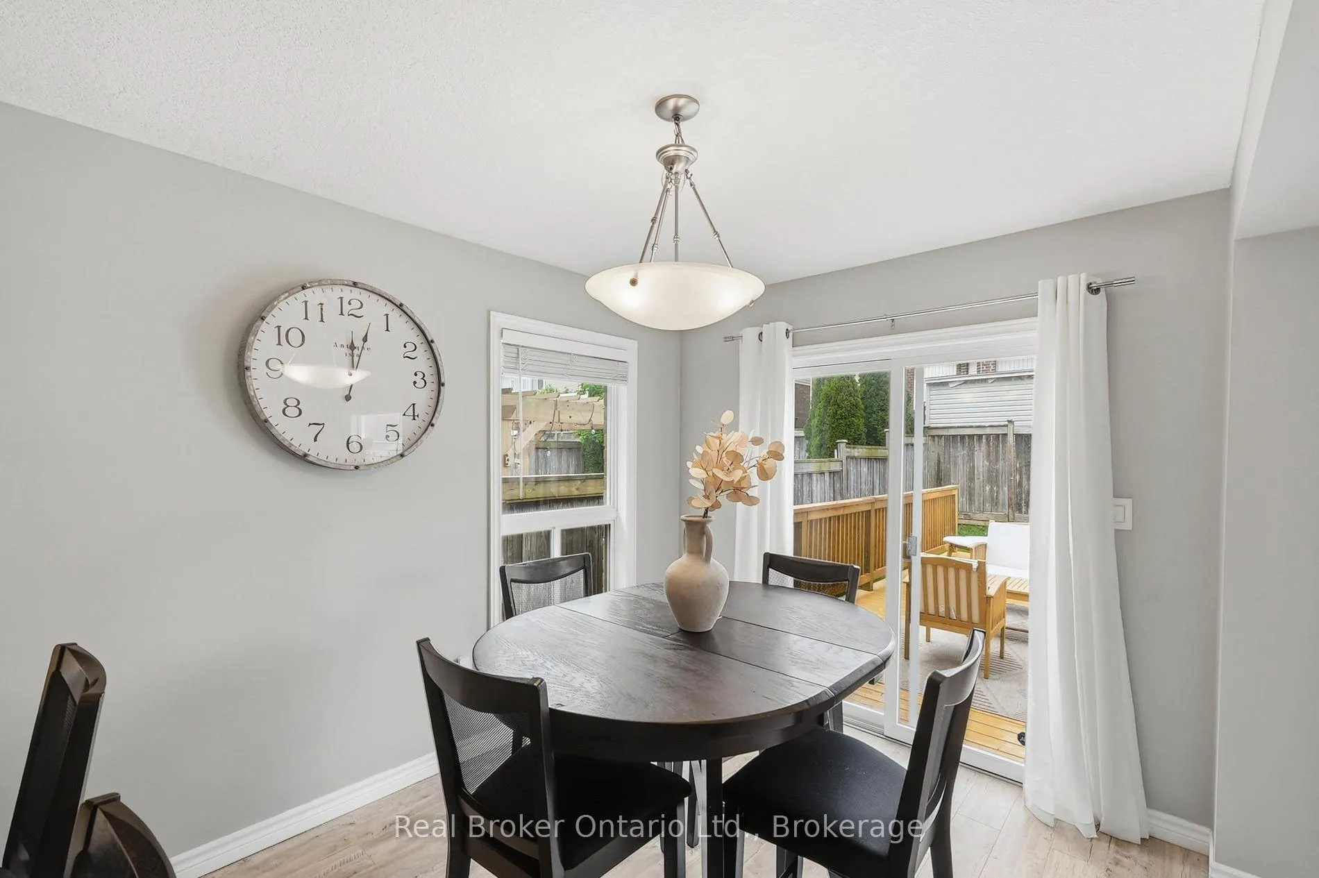 Photo 18 of 1381 Old Zeller Drive, Kitchener — HOMEH