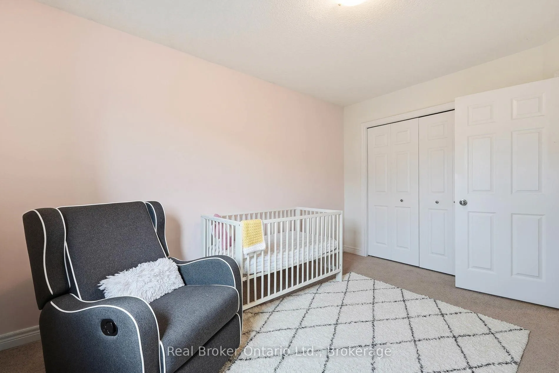 Photo 29 of 1381 Old Zeller Drive, Kitchener — HOMEH