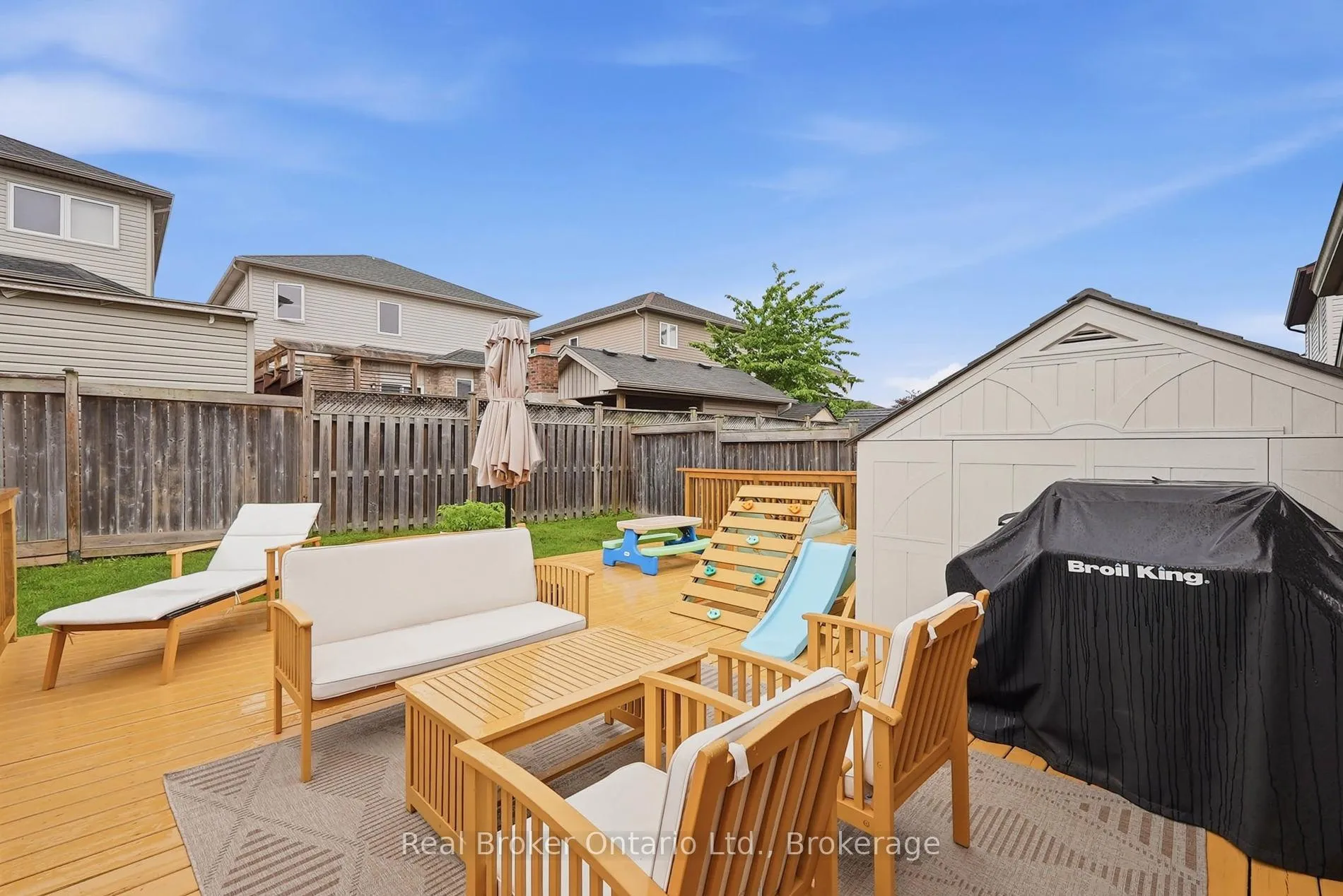Photo 37 of 1381 Old Zeller Drive, Kitchener — HOMEH