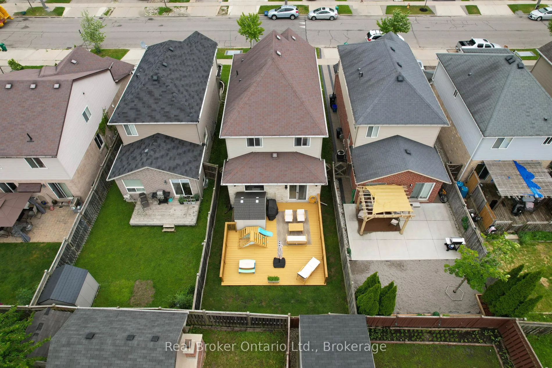 Photo 42 of 1381 Old Zeller Drive, Kitchener — HOMEH