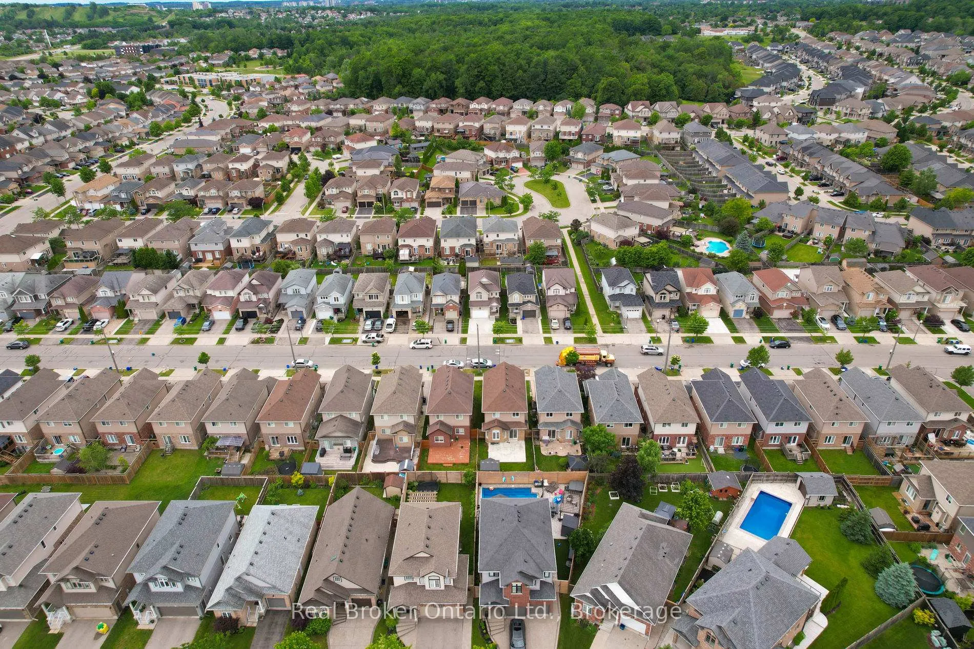 Photo 45 of 1381 Old Zeller Drive, Kitchener — HOMEH
