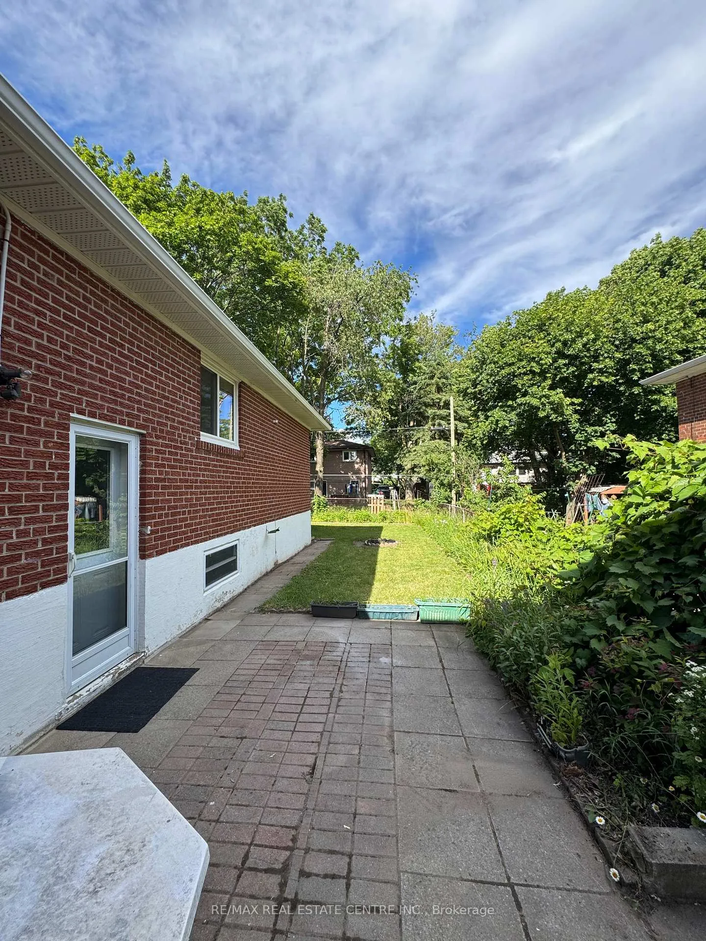 Photo 12 of 45 Sherwood Forest Drive, Markham, Bullock — HOMEH