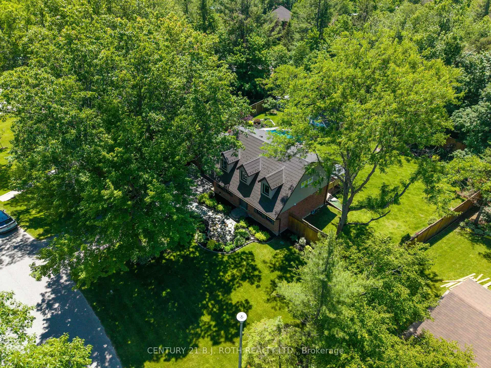 Photo 5 of 16 Spence Avenue, Springwater, Midhurst — HOMEH