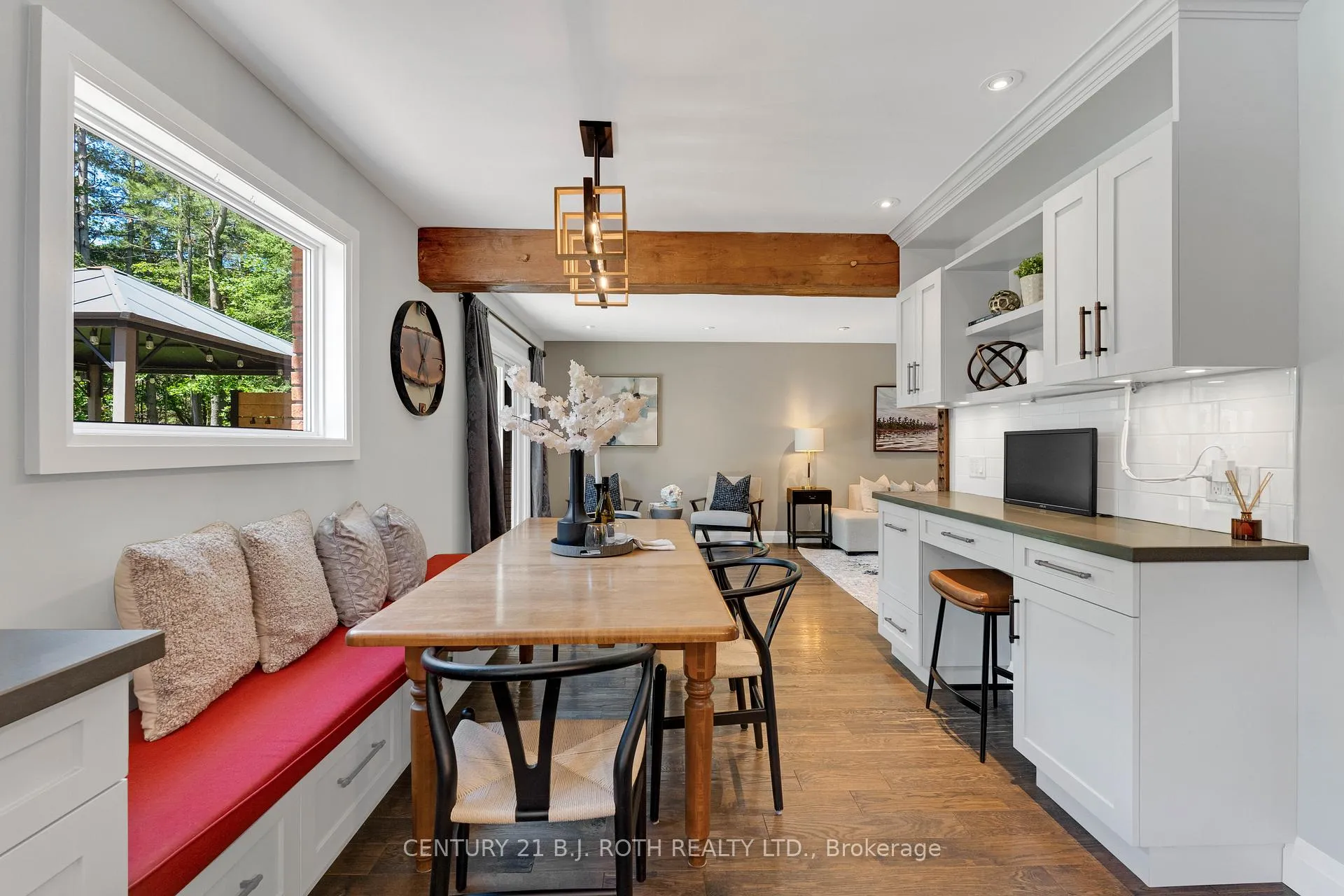 Photo 14 of 16 Spence Avenue, Springwater, Midhurst — HOMEH