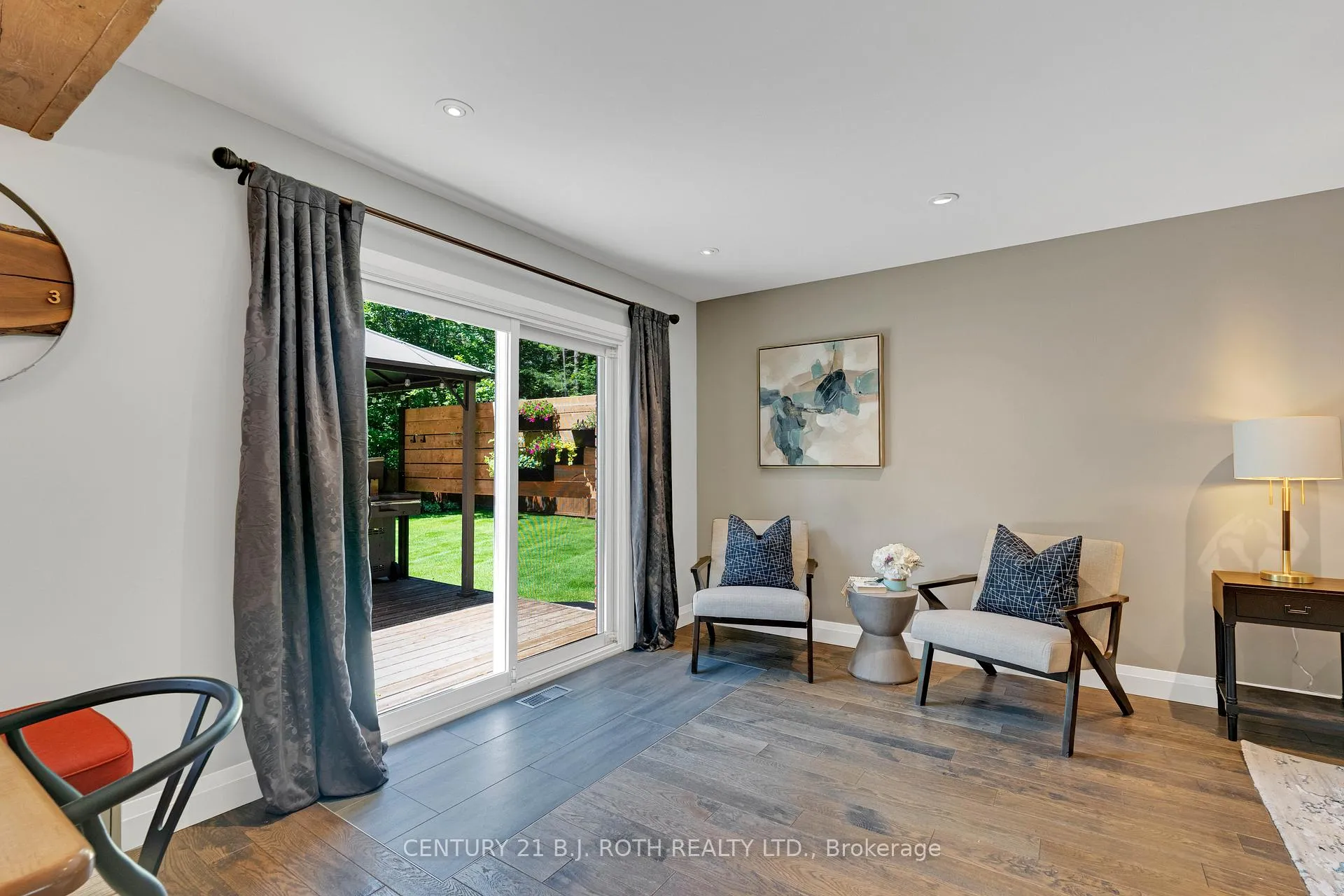 Photo 15 of 16 Spence Avenue, Springwater, Midhurst — HOMEH