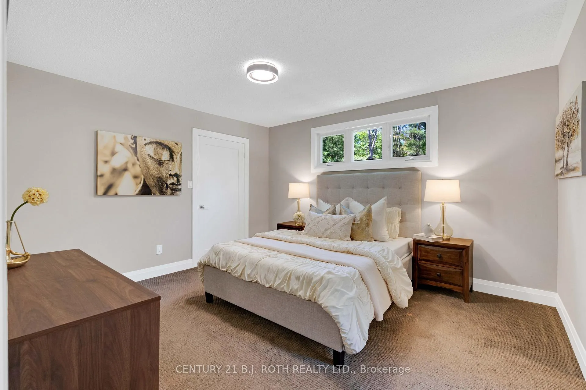 Photo 19 of 16 Spence Avenue, Springwater, Midhurst — HOMEH