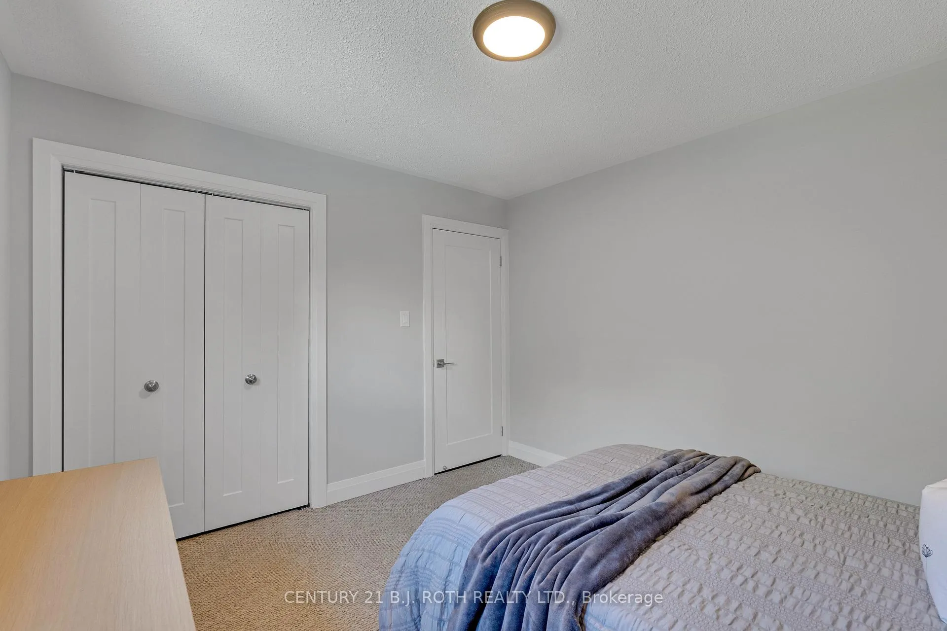 Photo 25 of 16 Spence Avenue, Springwater, Midhurst — HOMEH