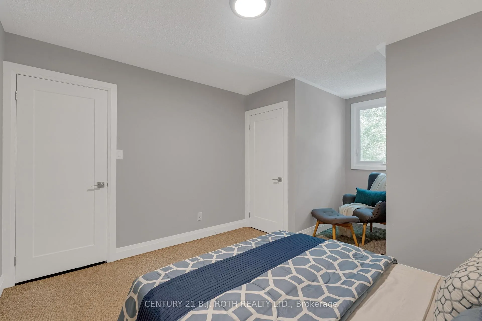 Photo 27 of 16 Spence Avenue, Springwater, Midhurst — HOMEH