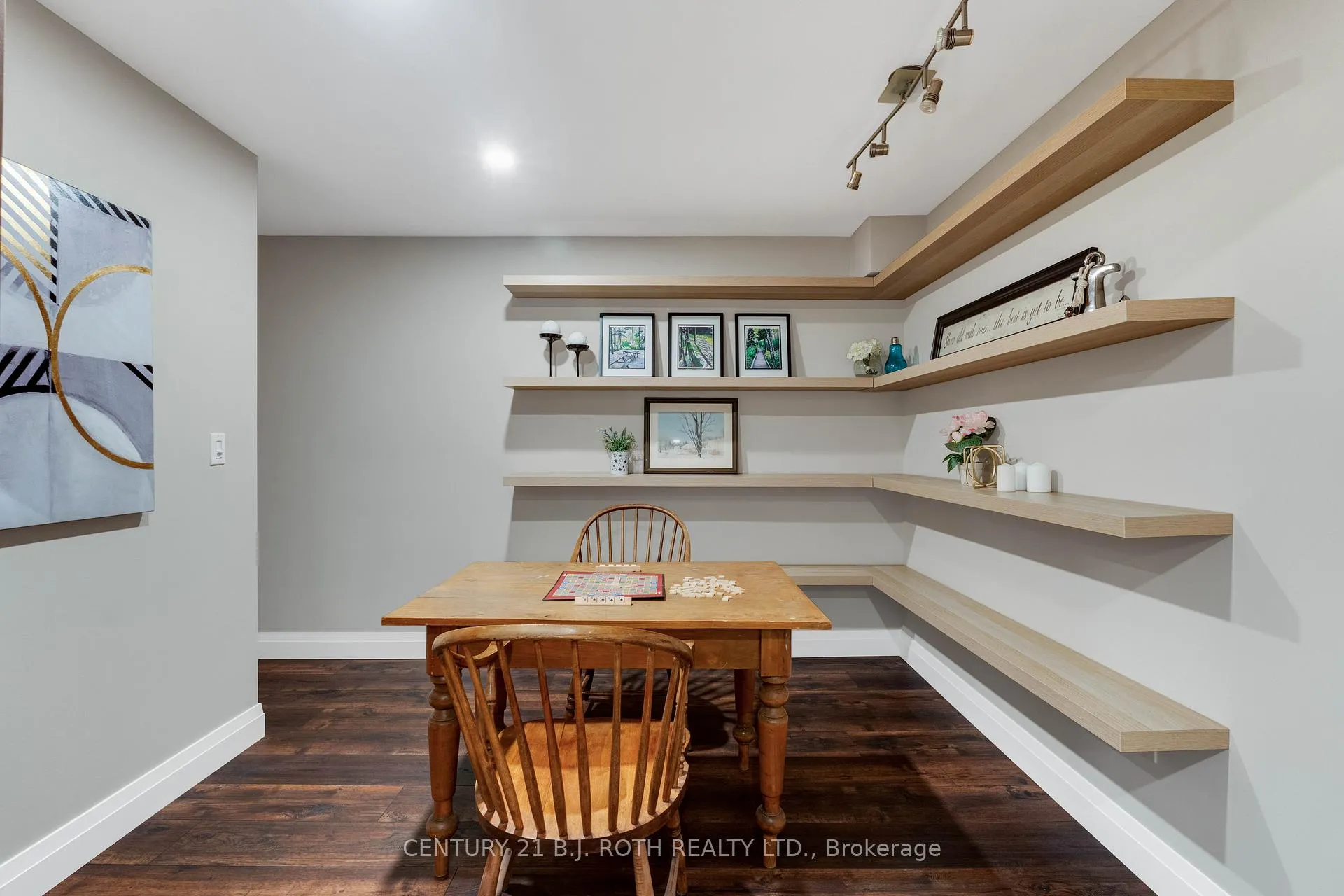 Photo 32 of 16 Spence Avenue, Springwater, Midhurst — HOMEH