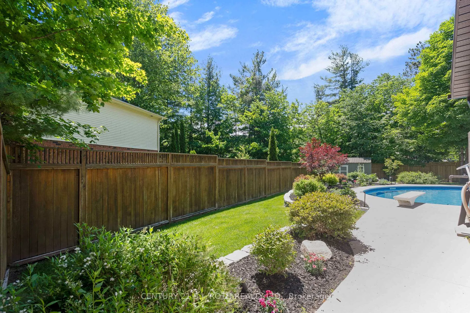 Photo 33 of 16 Spence Avenue, Springwater, Midhurst — HOMEH