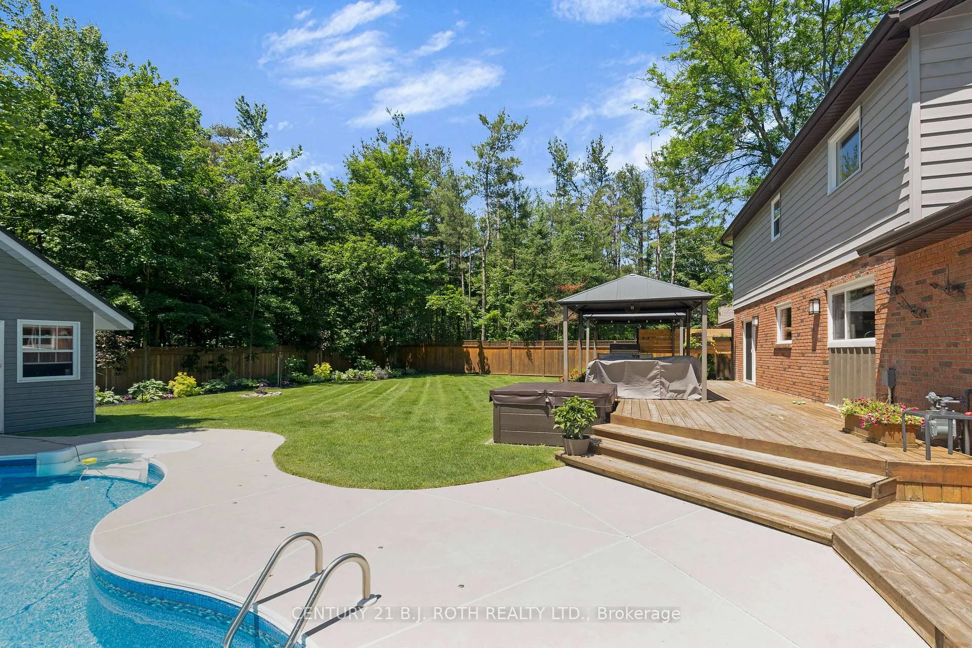 Photo 34 of 16 Spence Avenue, Springwater, Midhurst — HOMEH