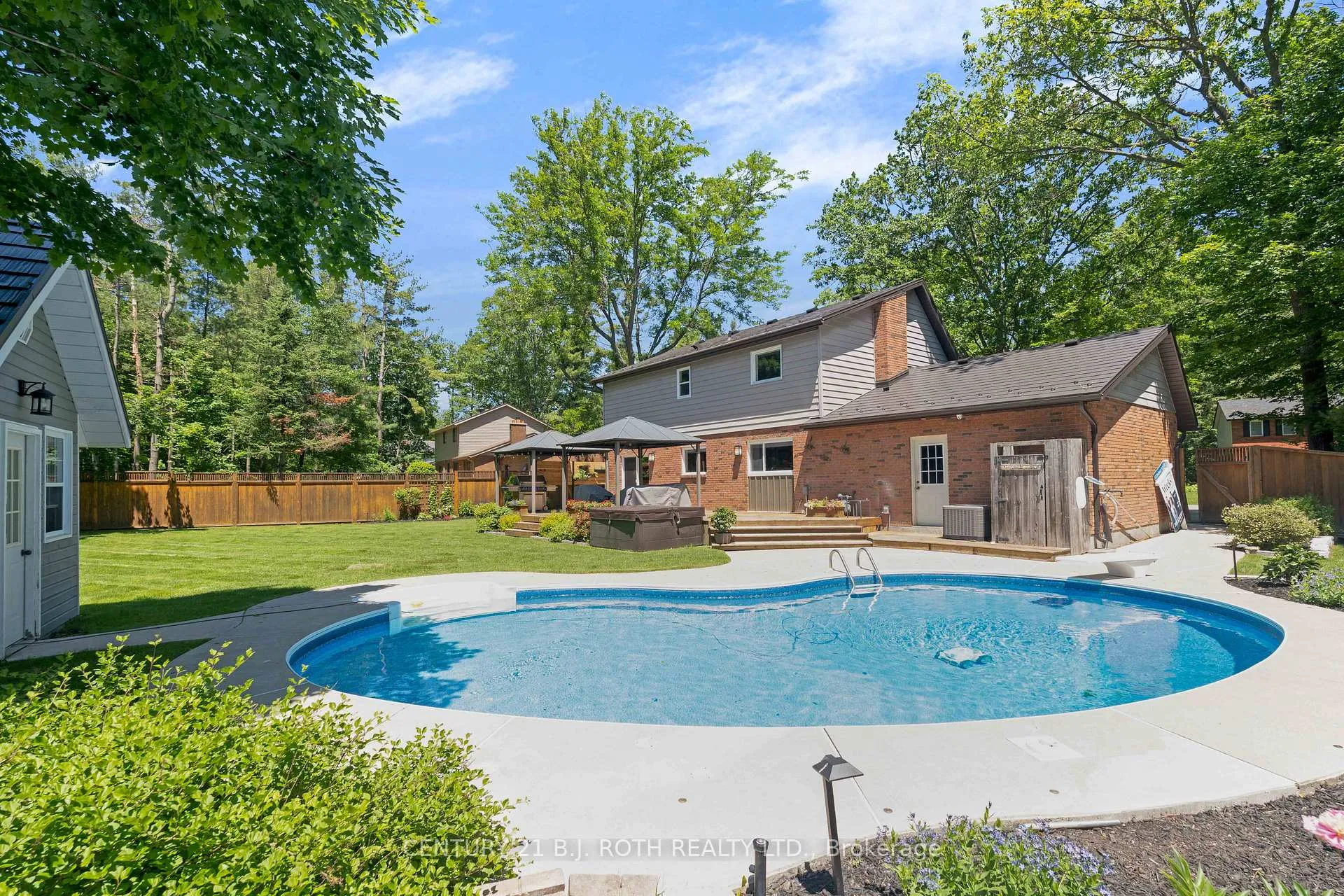 Photo 36 of 16 Spence Avenue, Springwater, Midhurst — HOMEH