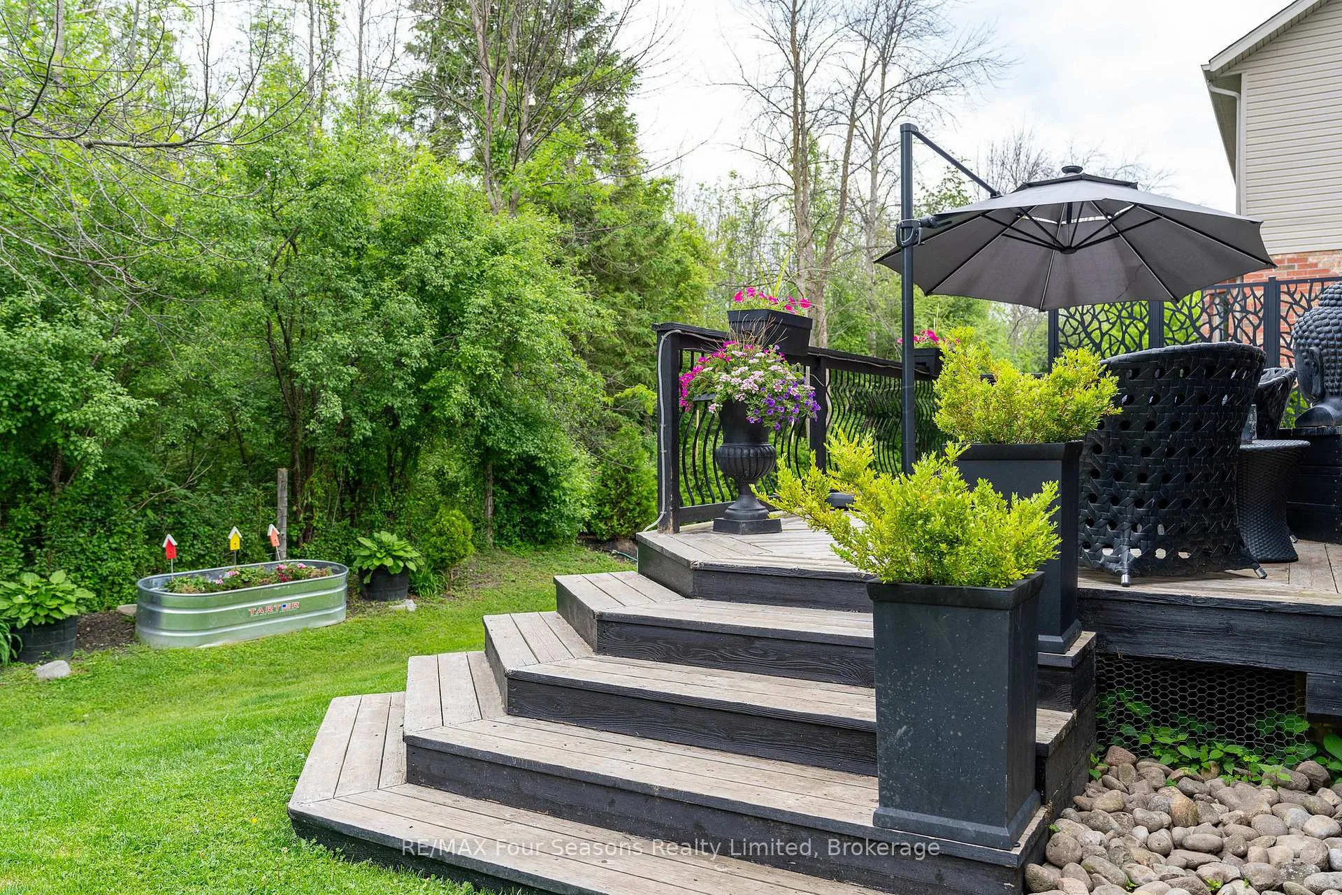 Photo 31 of 37 Chamberlain Crescent, Collingwood — HOMEH