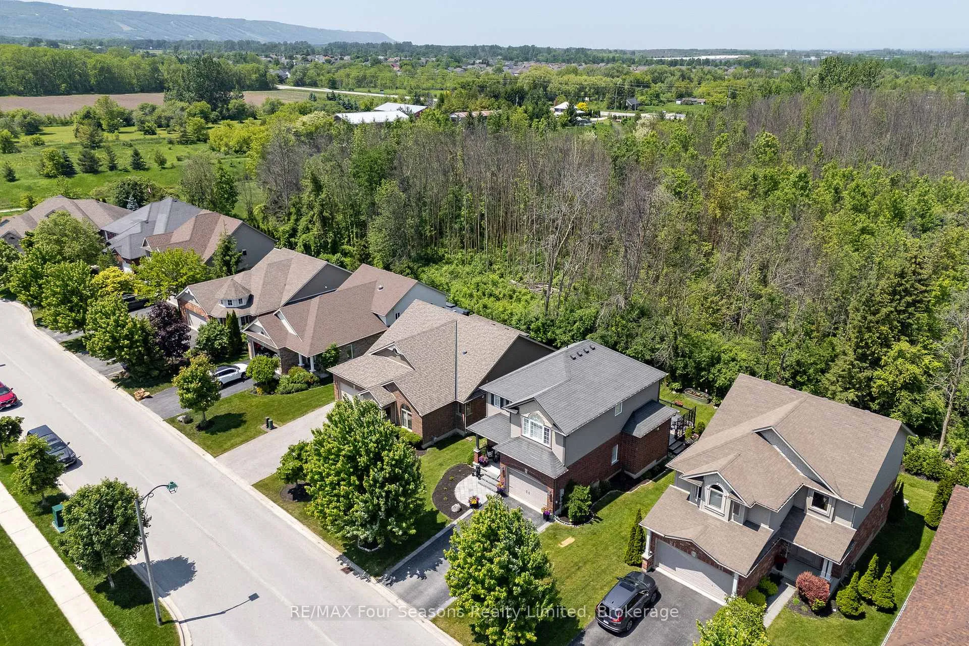 Photo 37 of 37 Chamberlain Crescent, Collingwood — HOMEH