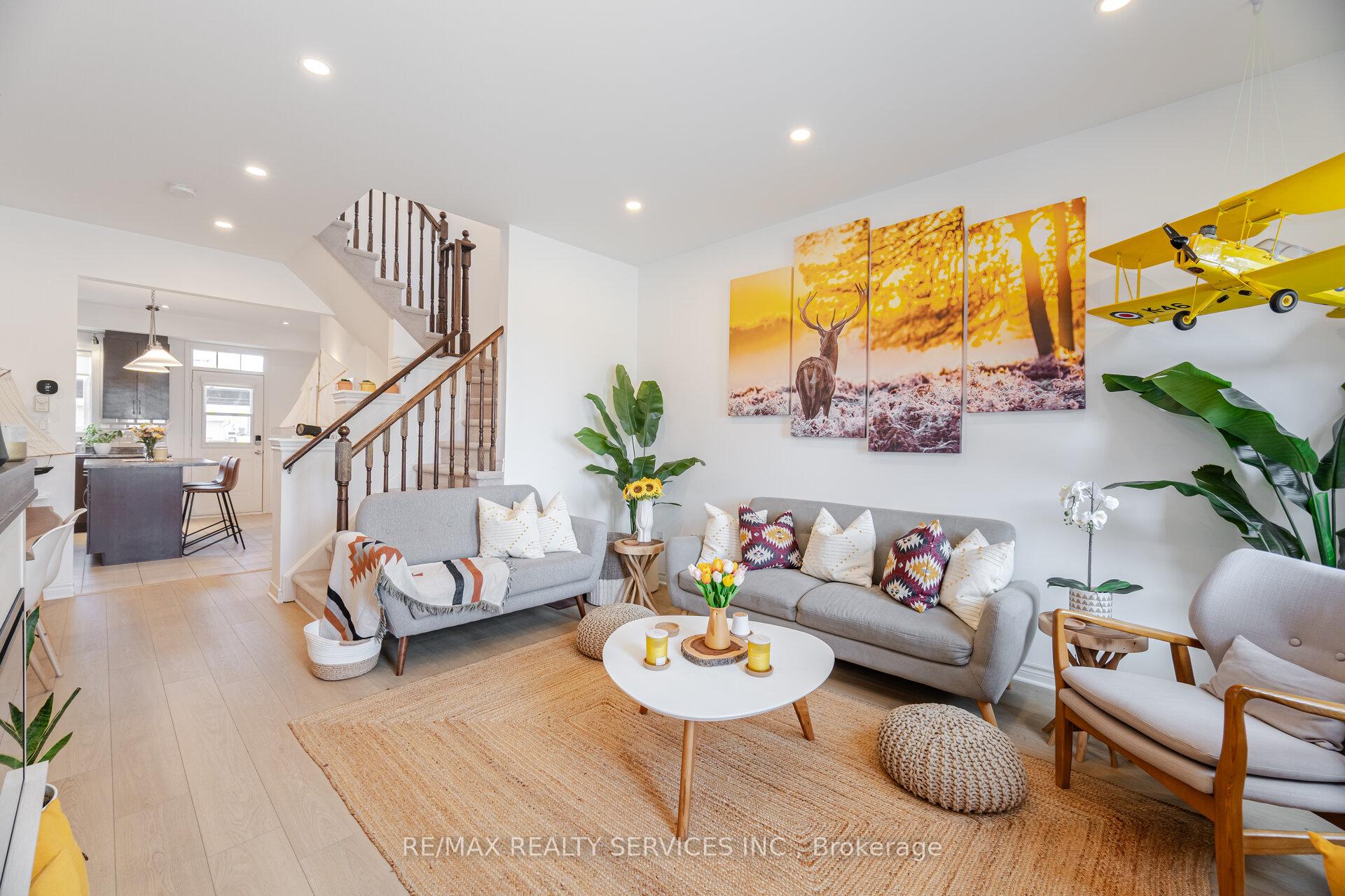 Photo 8 of 314 Brookhill Boulevard, Clarington, Bowmanville — HOMEH
