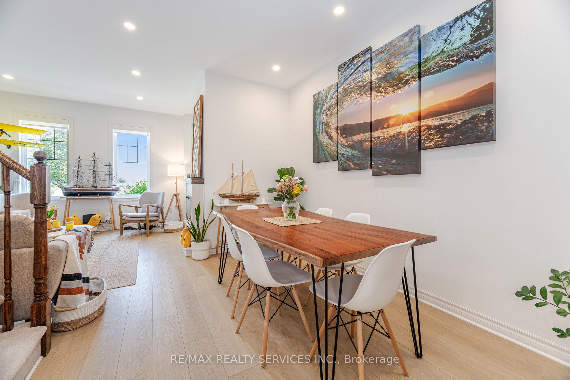 Photo 10 of 314 Brookhill Boulevard, Clarington, Bowmanville — HOMEH