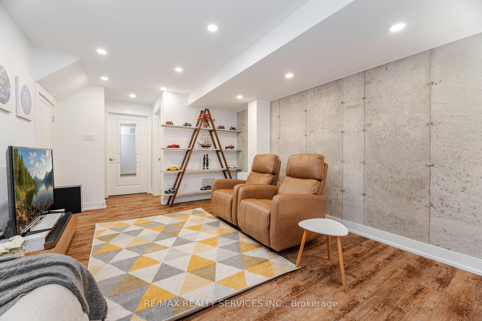 Photo 36 of 314 Brookhill Boulevard, Clarington, Bowmanville — HOMEH